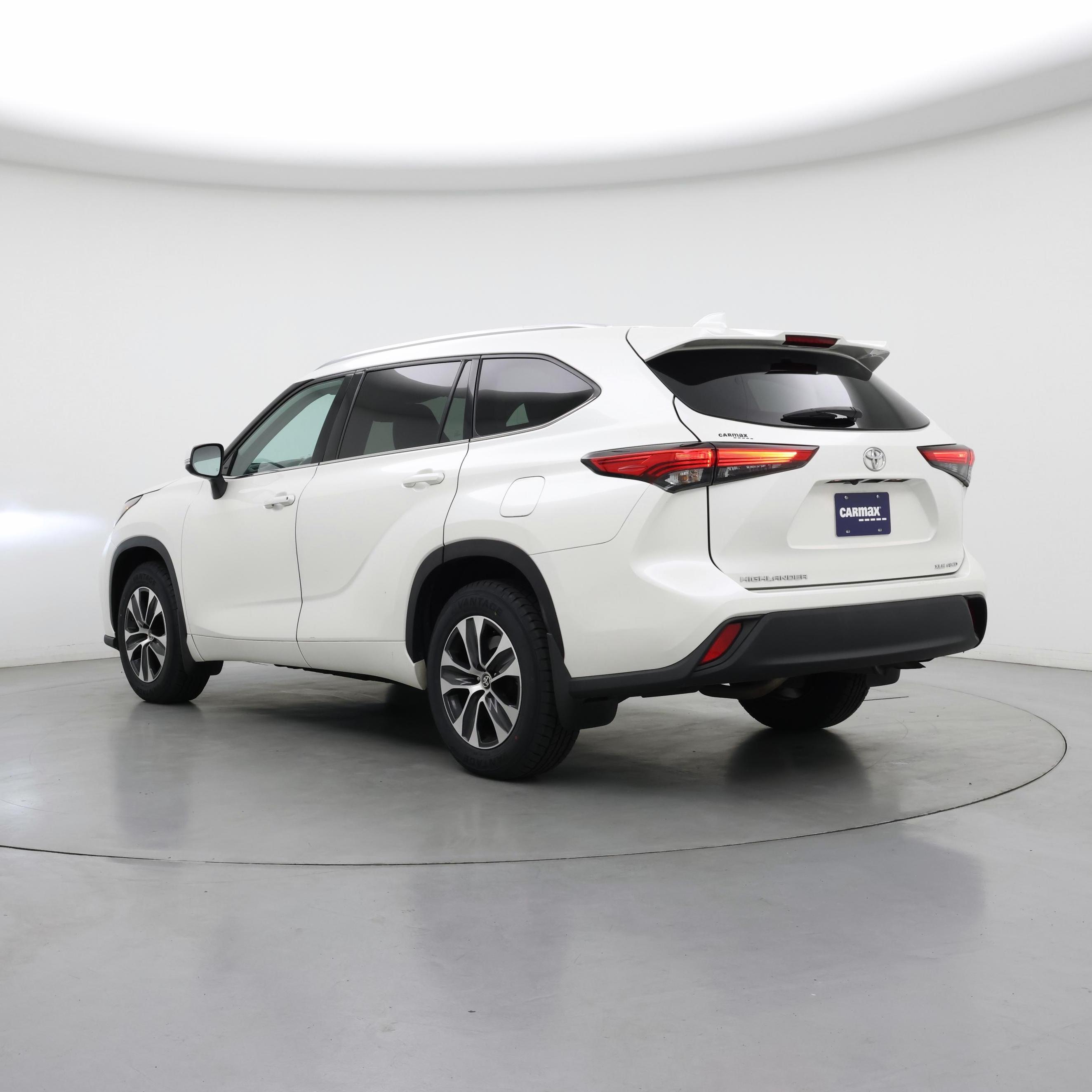 Thumbnail: 2020 Toyota Highlander - 2