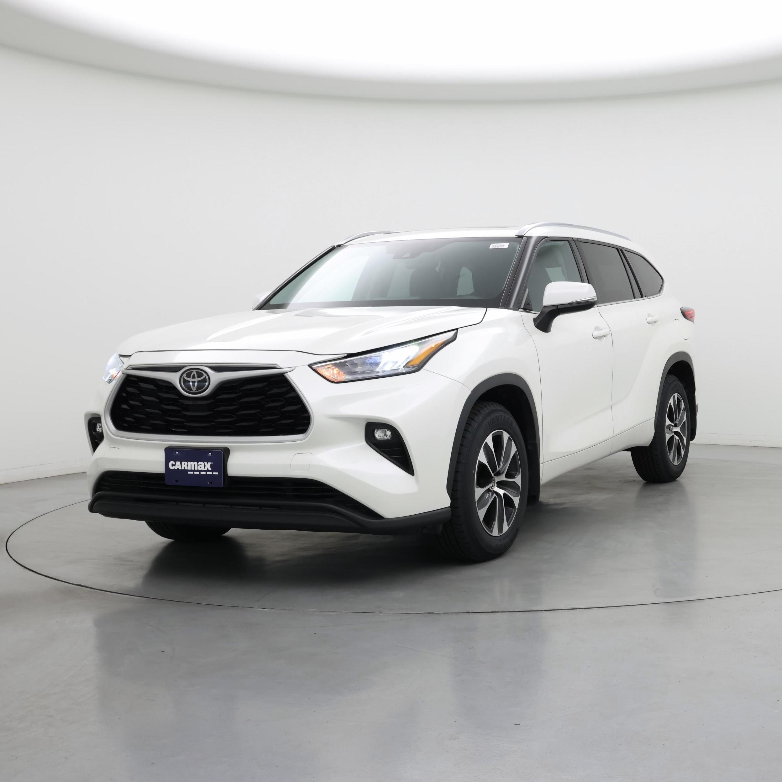 Thumbnail: 2020 Toyota Highlander - 4