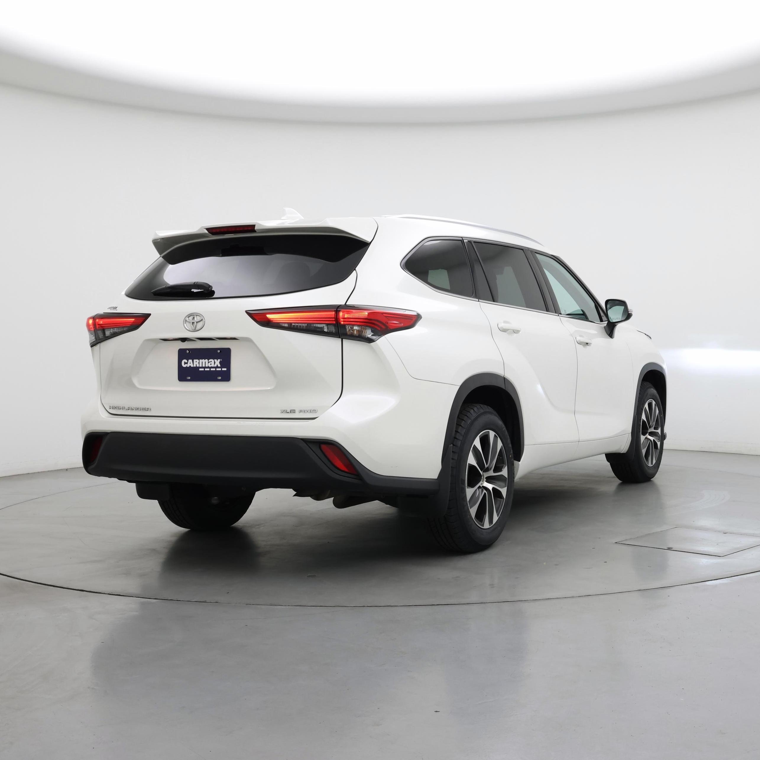 Thumbnail: 2020 Toyota Highlander - 8