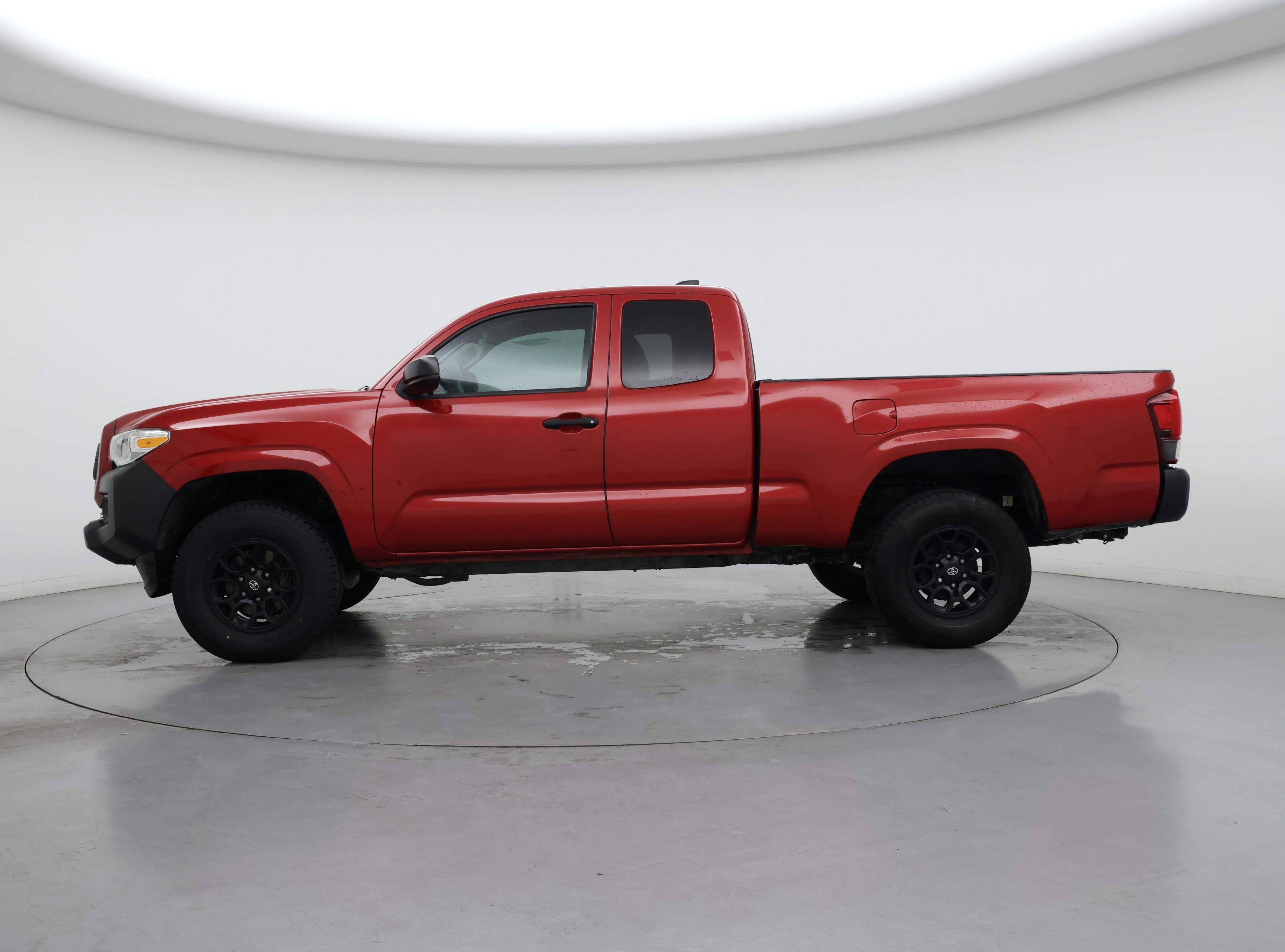 Thumbnail: 2020 Toyota Tacoma - 3