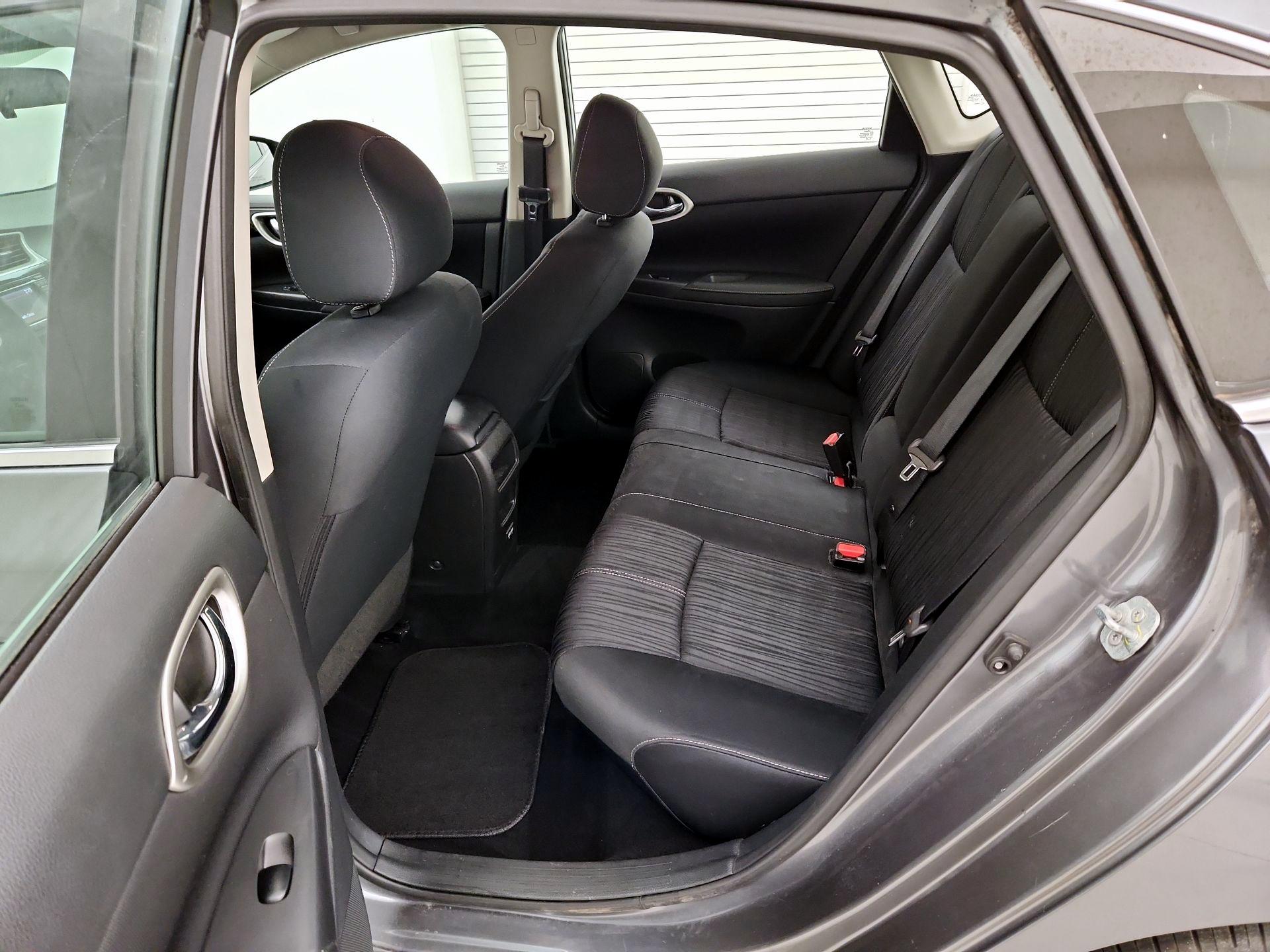 Thumbnail: 2018 Nissan Sentra - 19