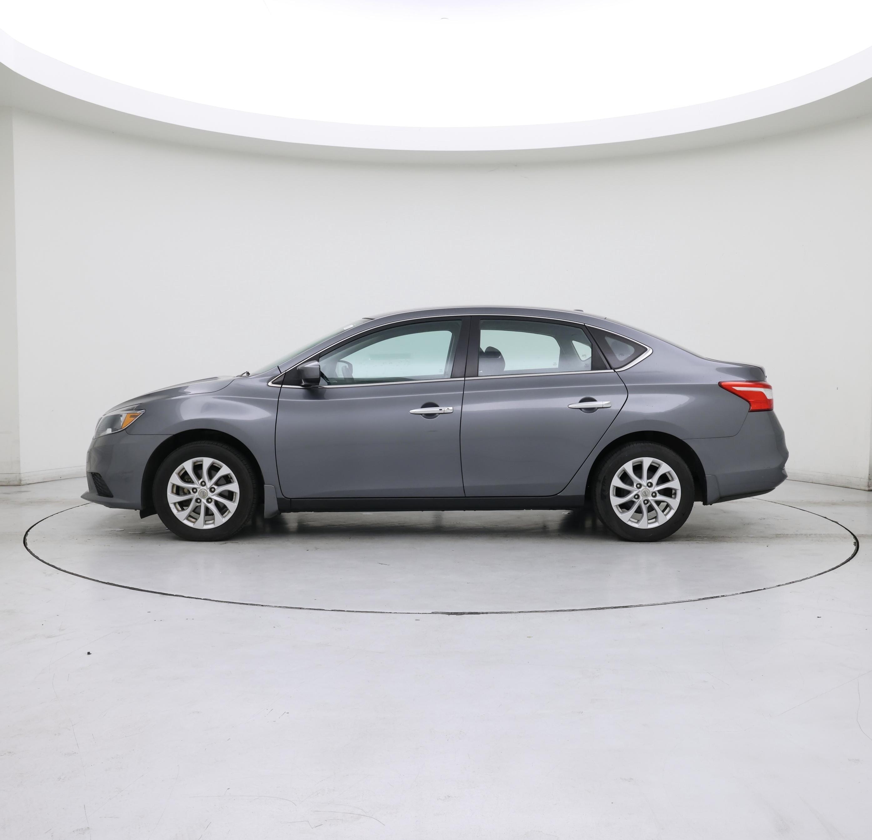 Thumbnail: 2018 Nissan Sentra - 3