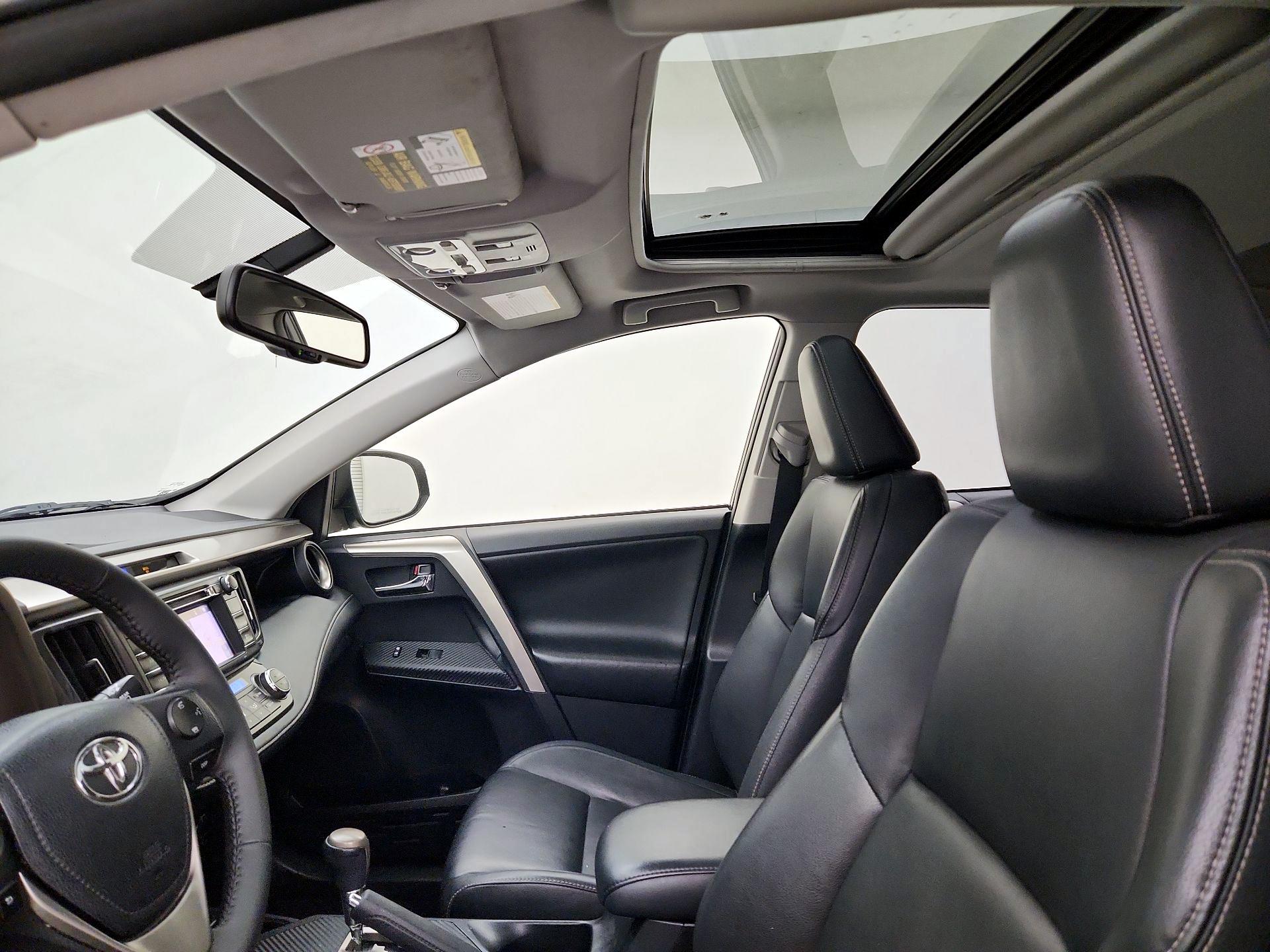Thumbnail: 2014 Toyota RAV4 - 19