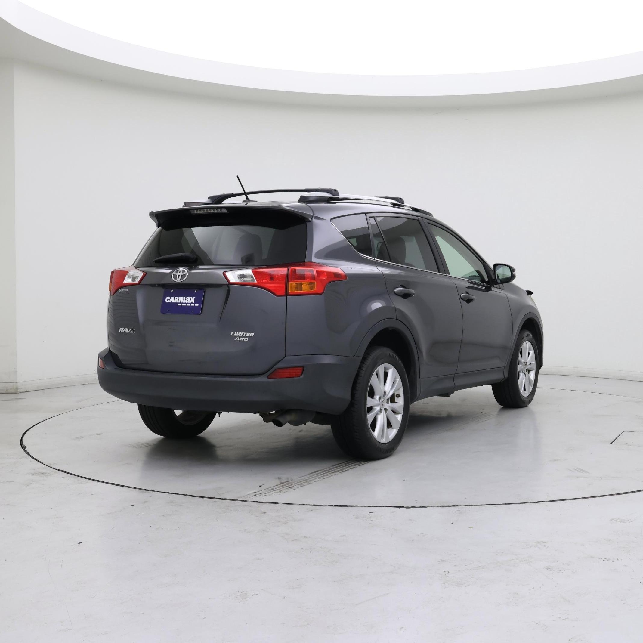 Thumbnail: 2014 Toyota RAV4 - 8