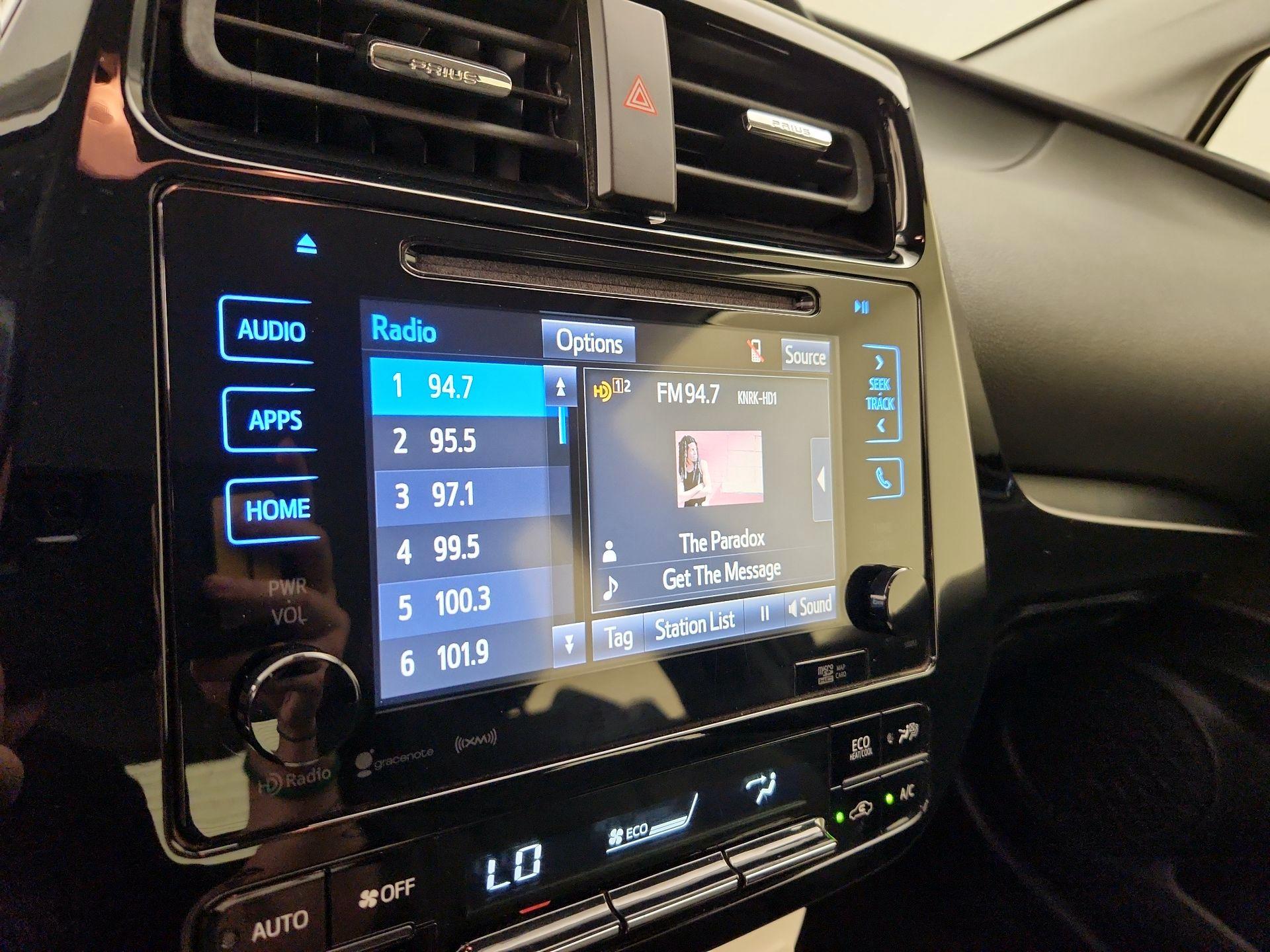 Thumbnail: 2016 Toyota Prius - 16