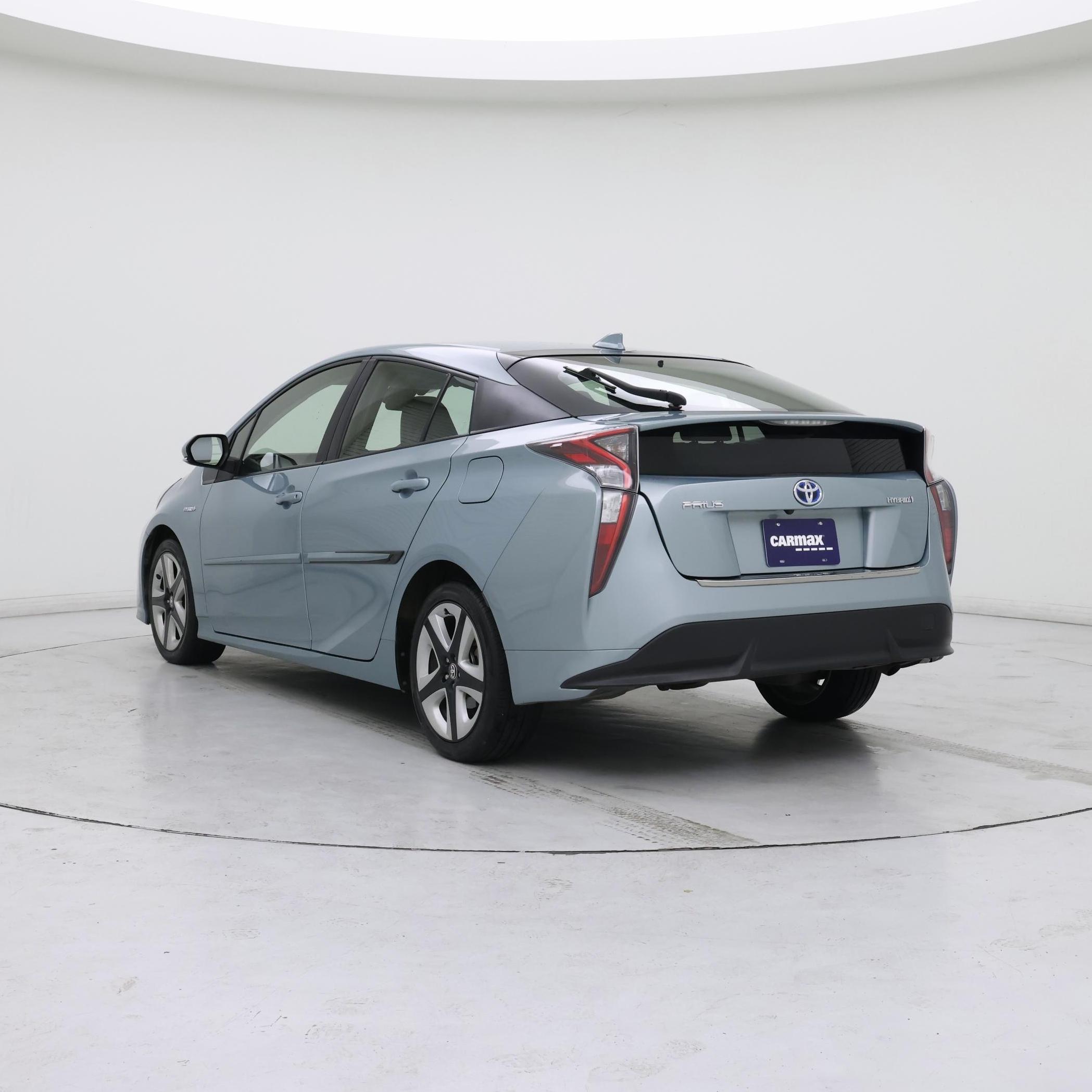Thumbnail: 2016 Toyota Prius - 2
