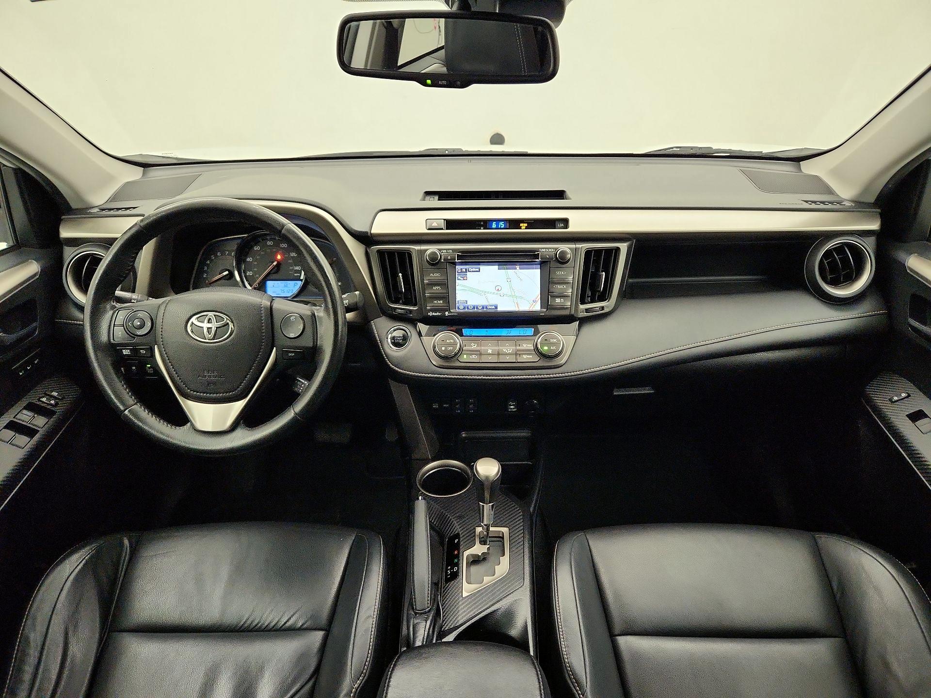Thumbnail: 2015 Toyota RAV4 - 9