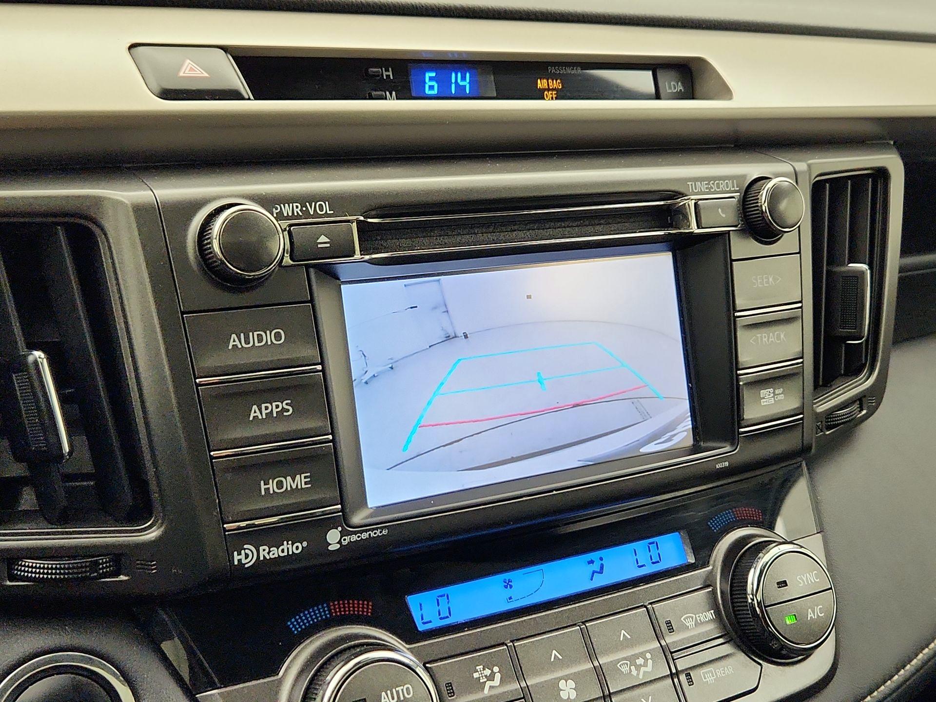 Thumbnail: 2015 Toyota RAV4 - 15