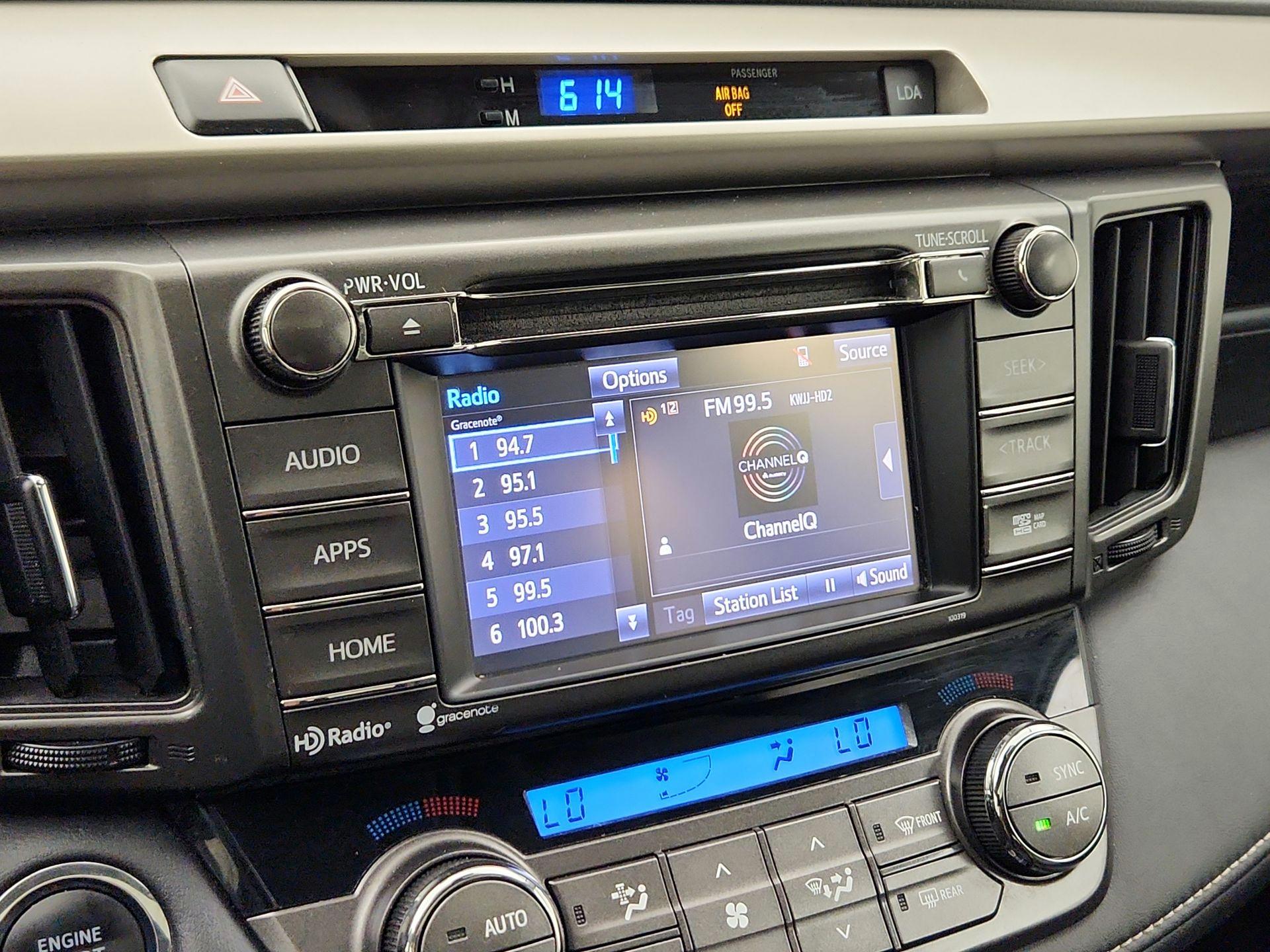 Thumbnail: 2015 Toyota RAV4 - 16