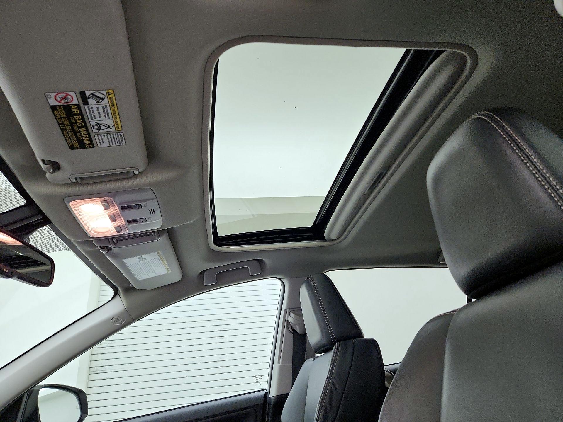 Thumbnail: 2015 Toyota RAV4 - 20