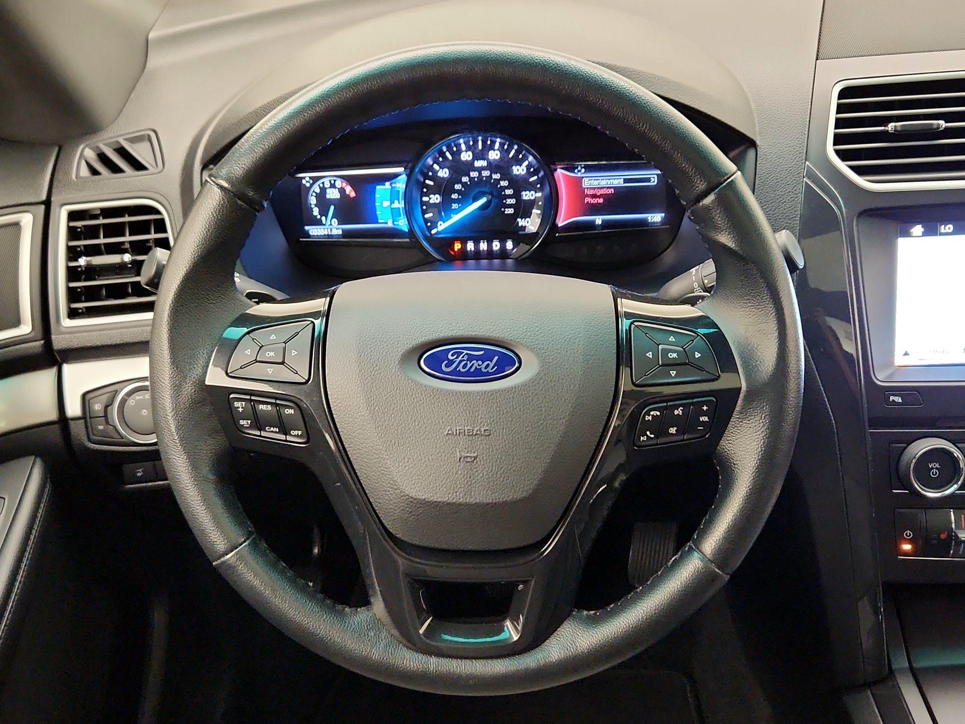Thumbnail: 2017 Ford Explorer - 10