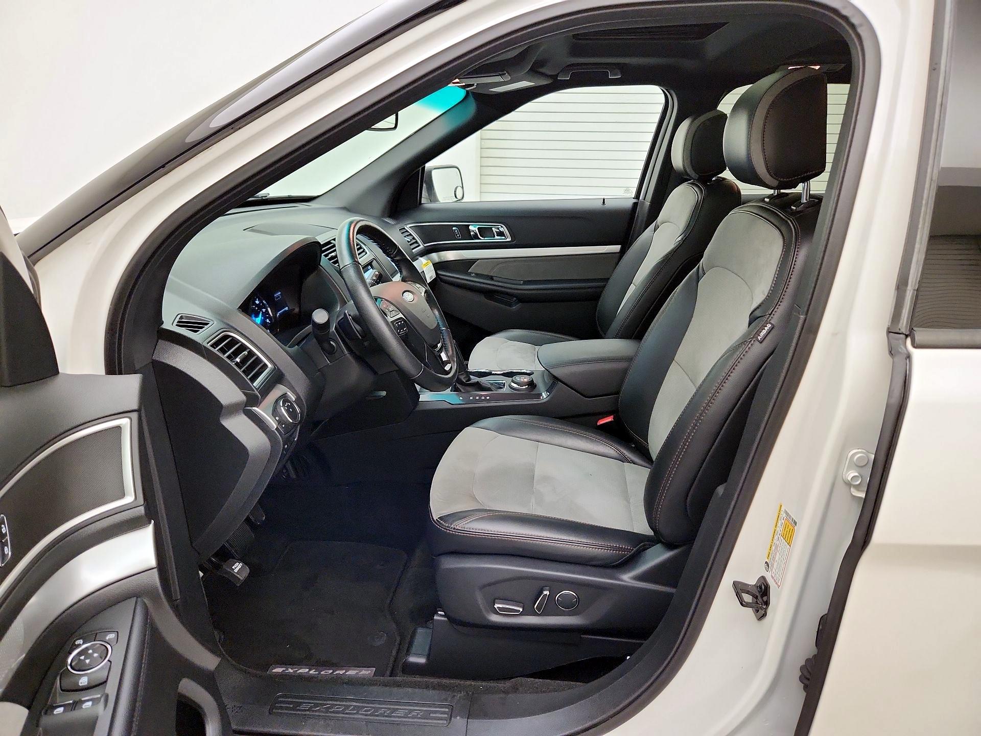 Thumbnail: 2017 Ford Explorer - 11