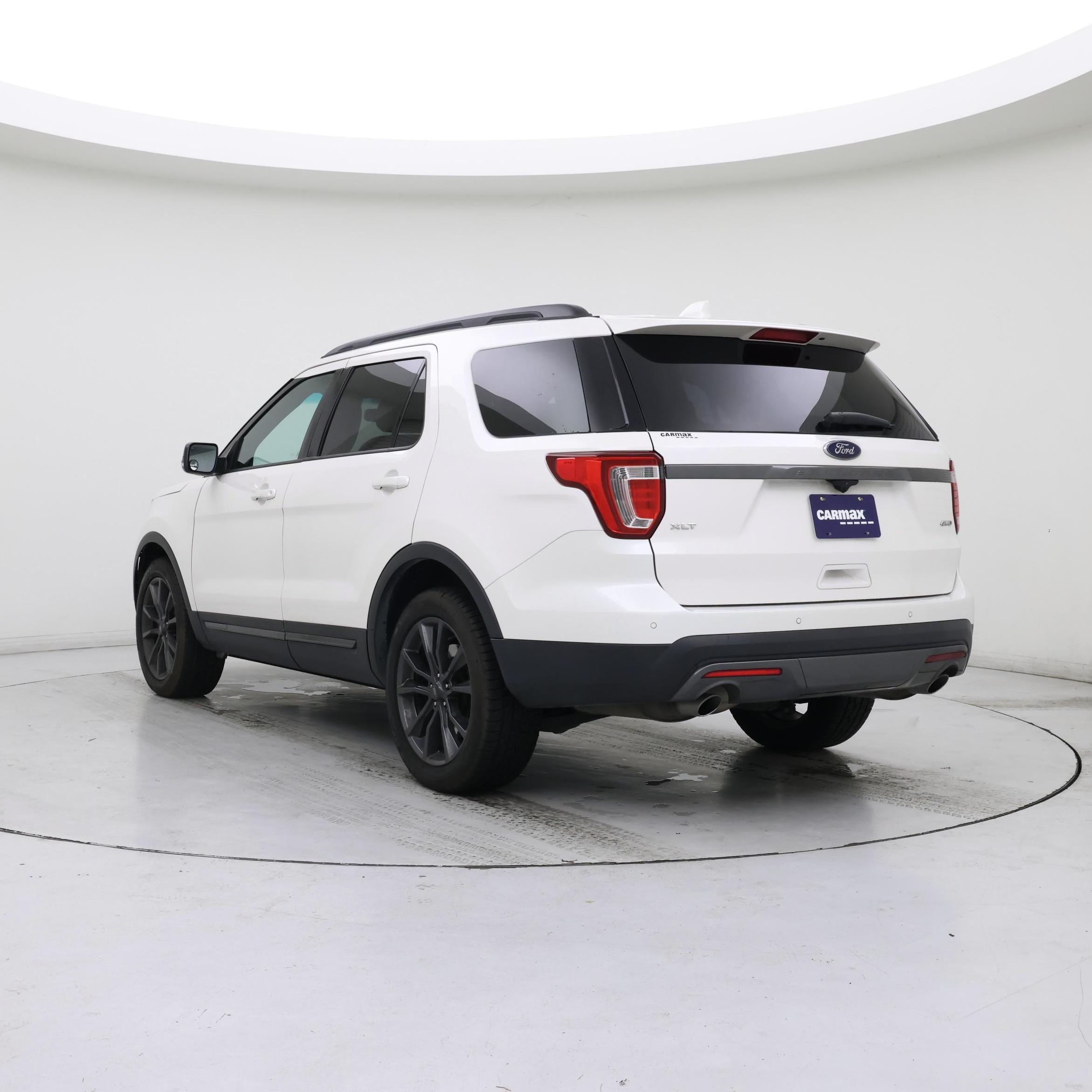 Thumbnail: 2017 Ford Explorer - 2