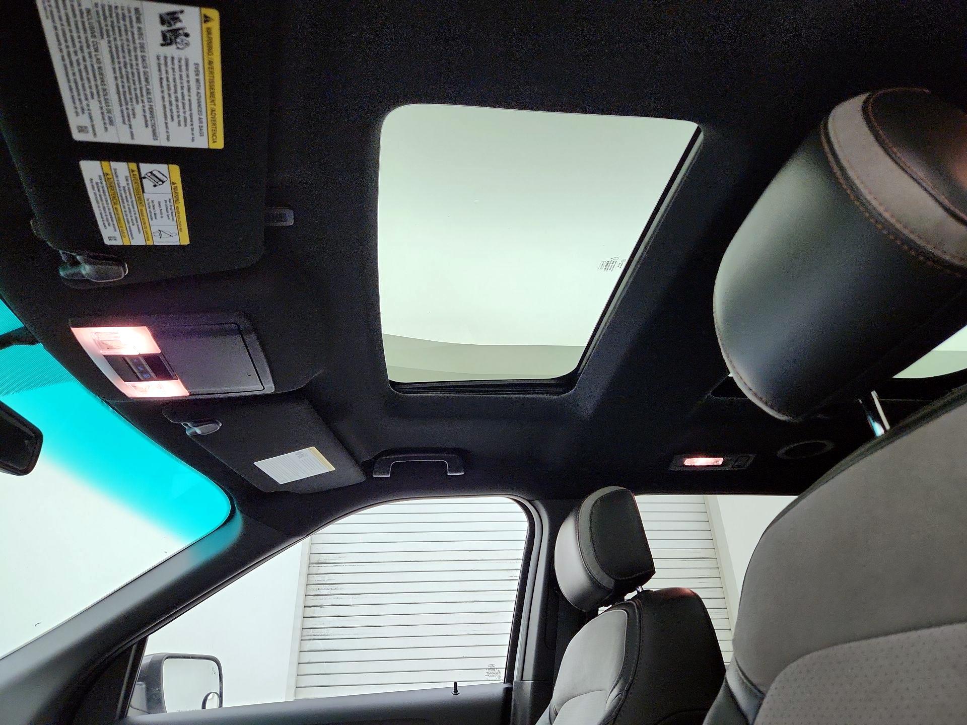 Thumbnail: 2017 Ford Explorer - 20