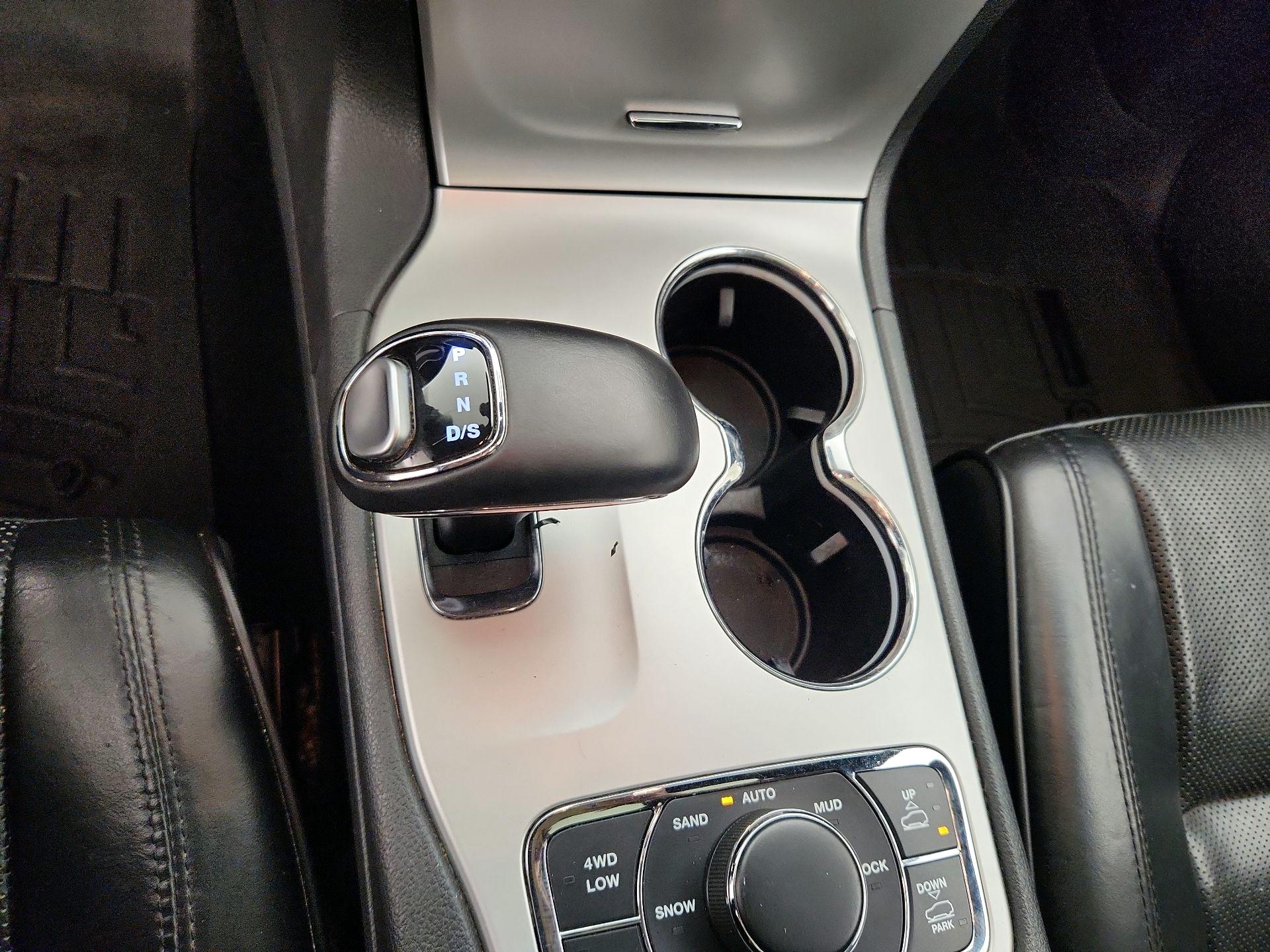 Thumbnail: 2015 Jeep Grand Cherokee - 18