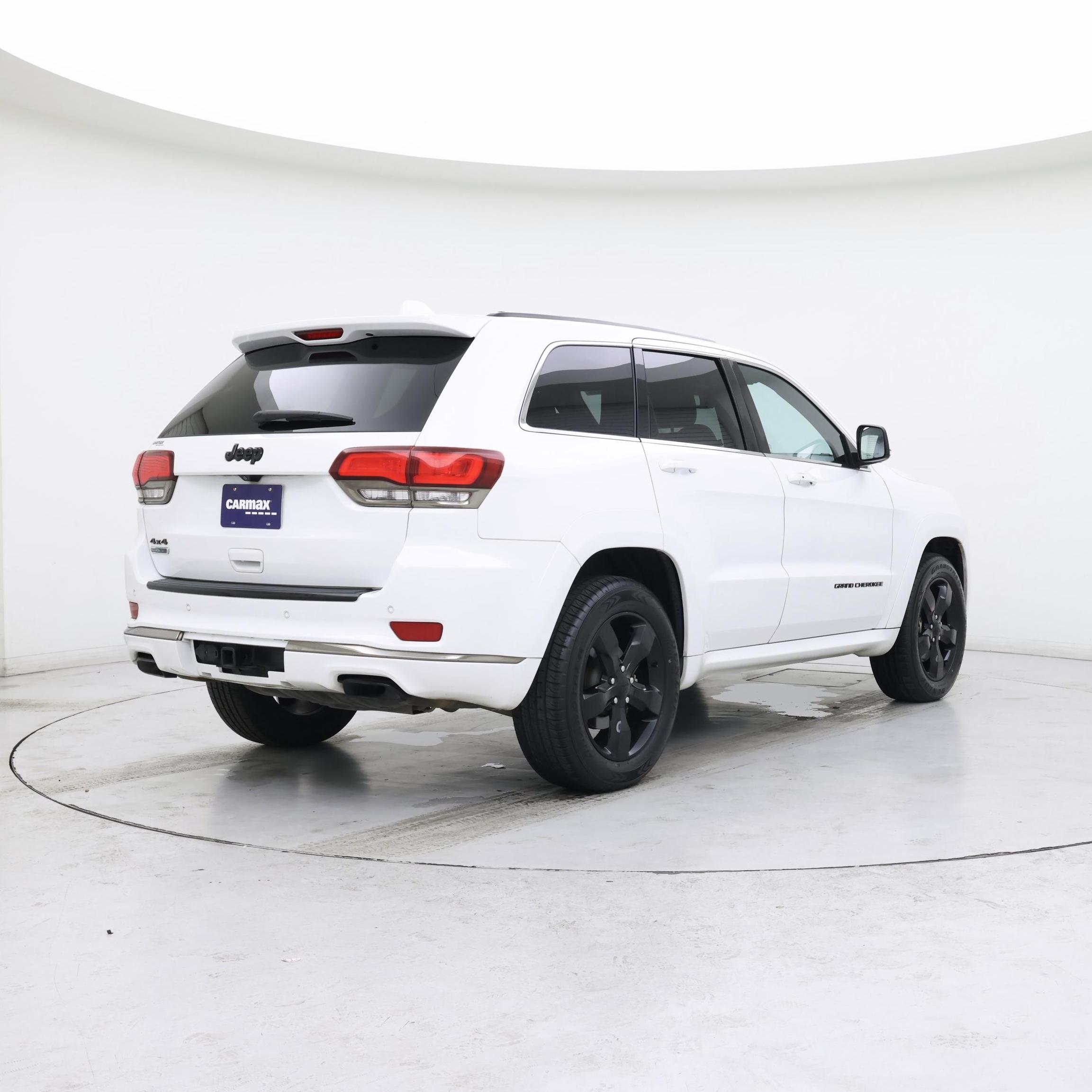Thumbnail: 2015 Jeep Grand Cherokee - 8