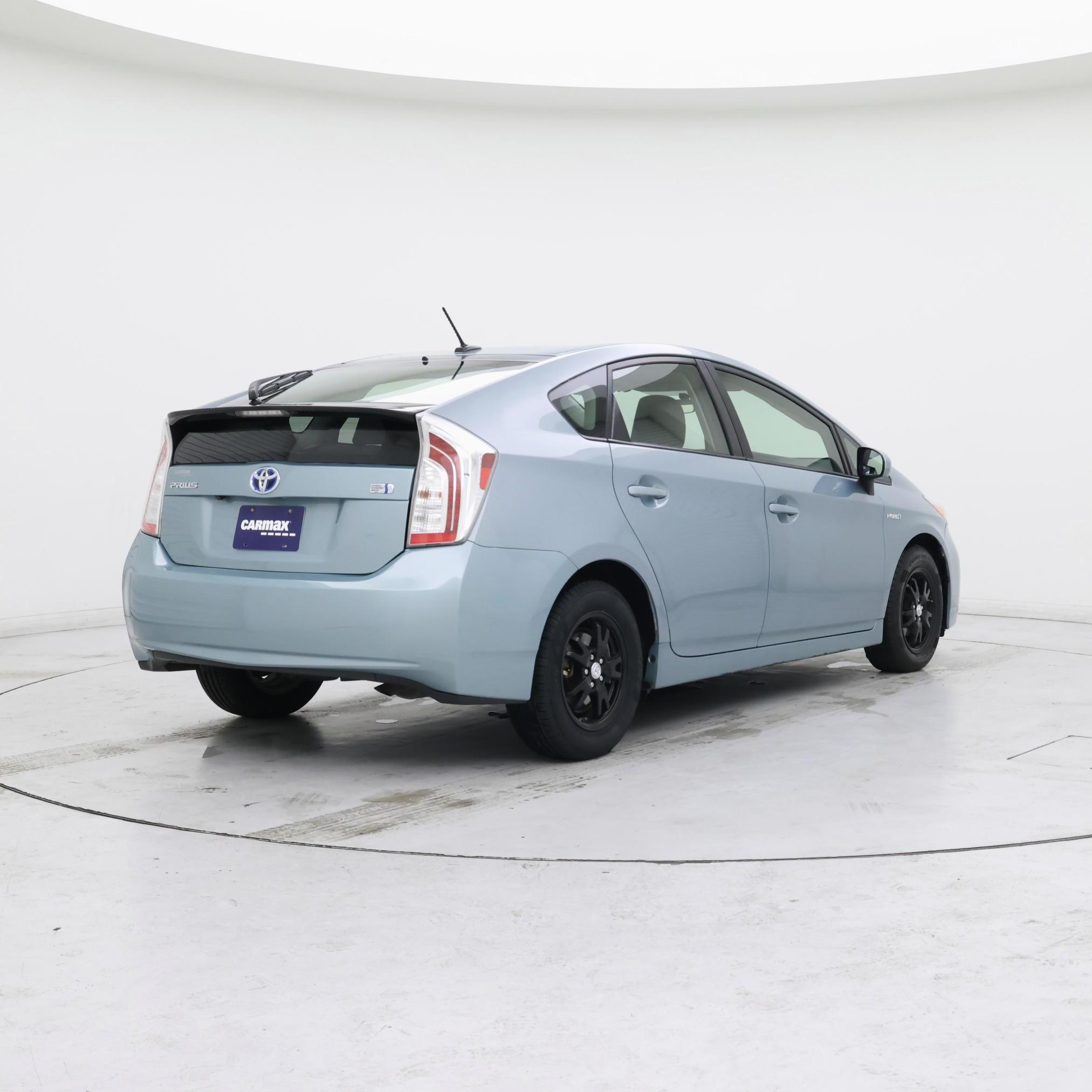 Thumbnail: 2015 Toyota Prius - 8
