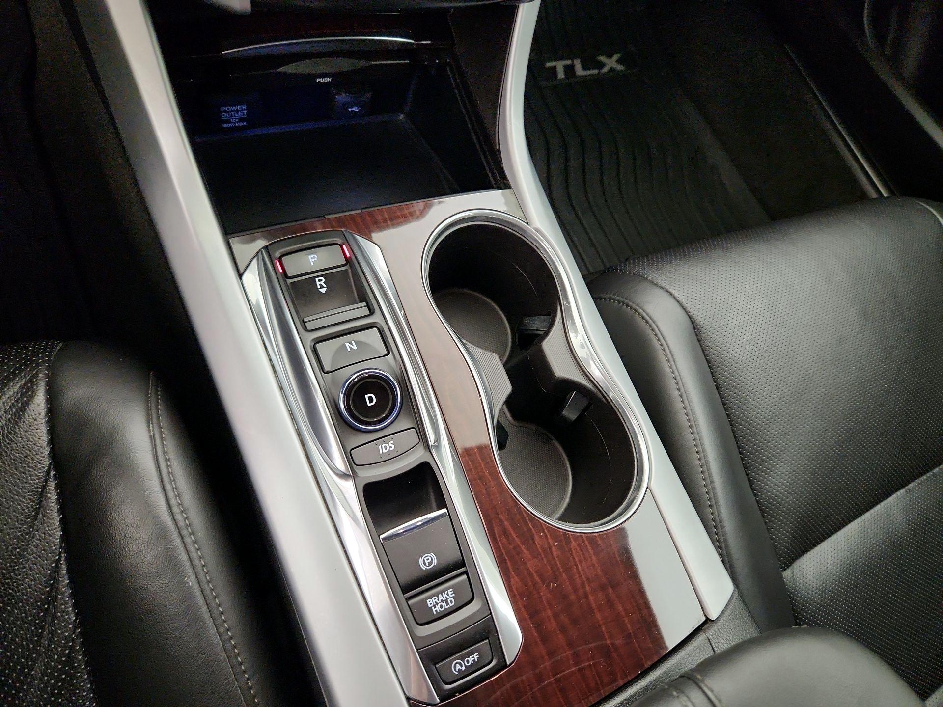 Thumbnail: 2015 Acura TLX - 18