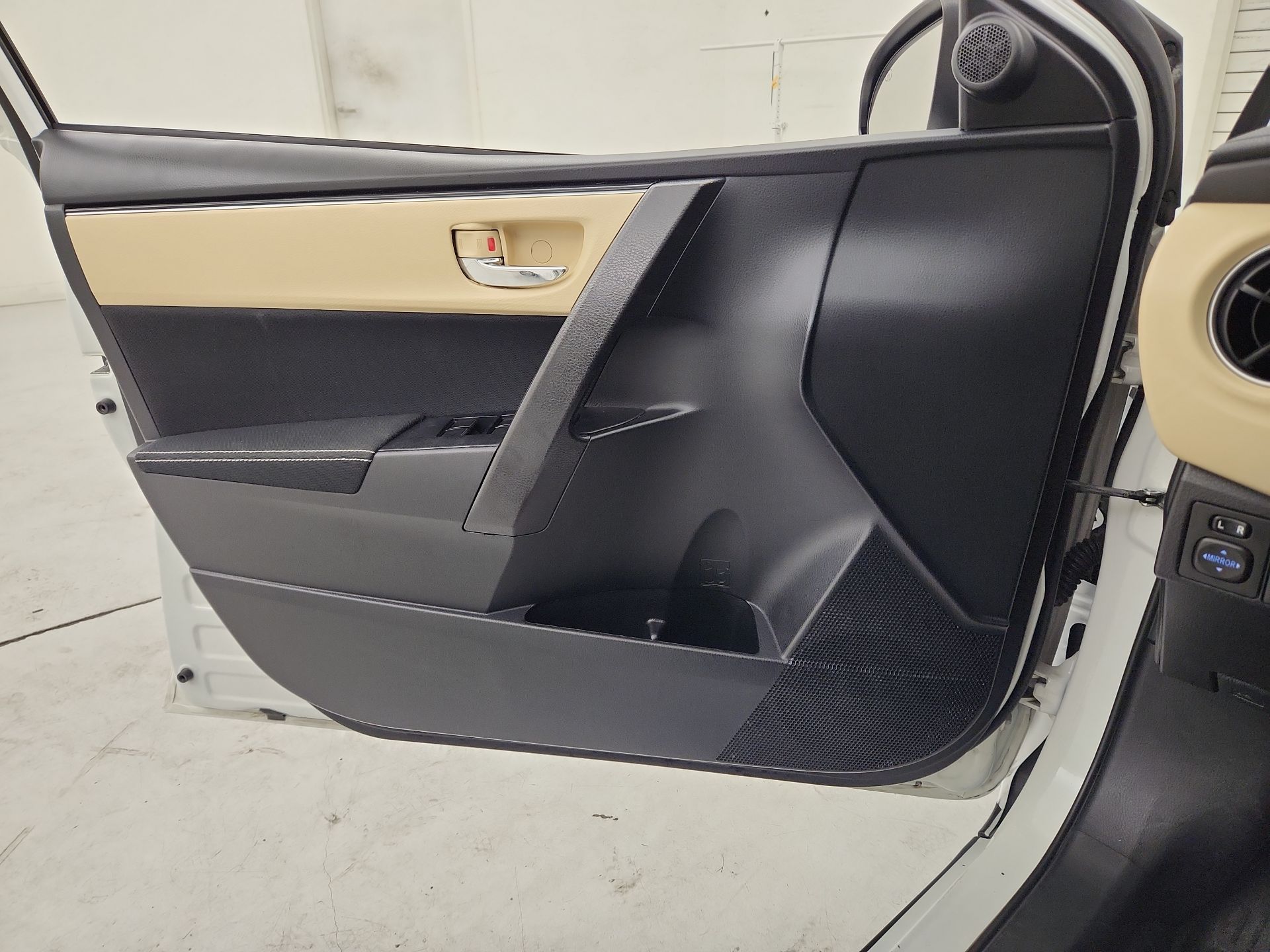 Thumbnail: 2019 Toyota Corolla - 12