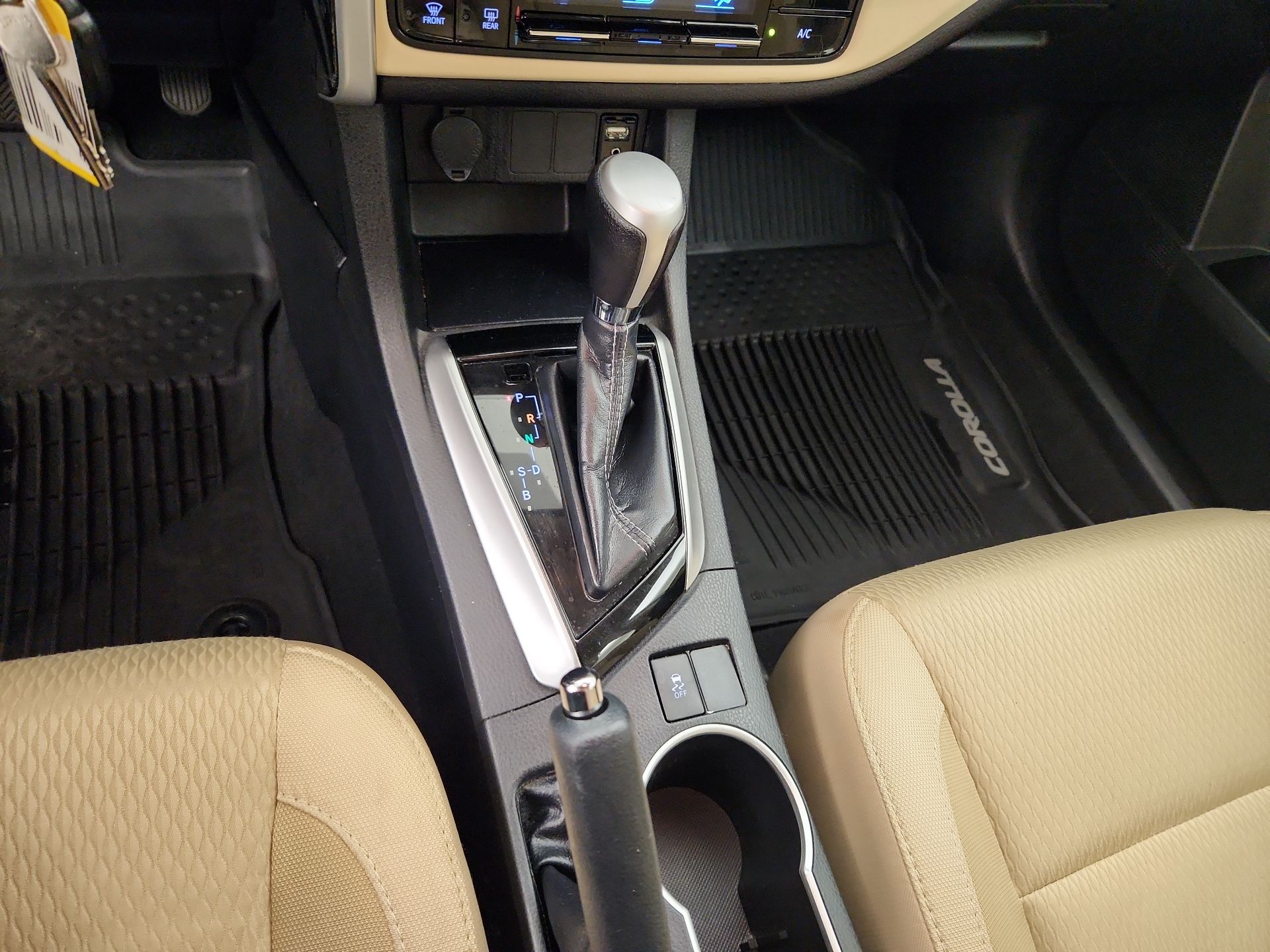 Thumbnail: 2019 Toyota Corolla - 17