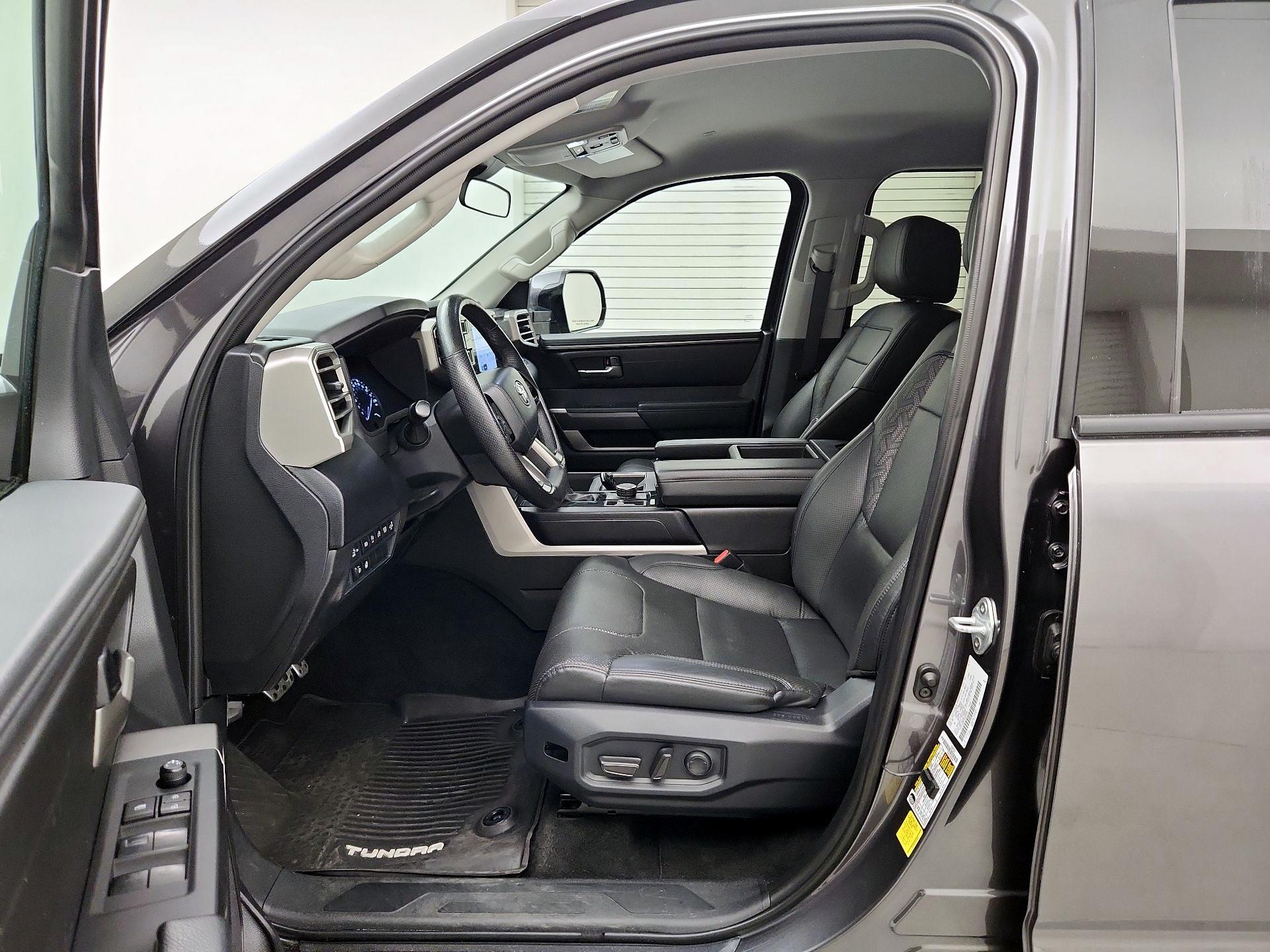 Thumbnail: 2022 Toyota Tundra - 11