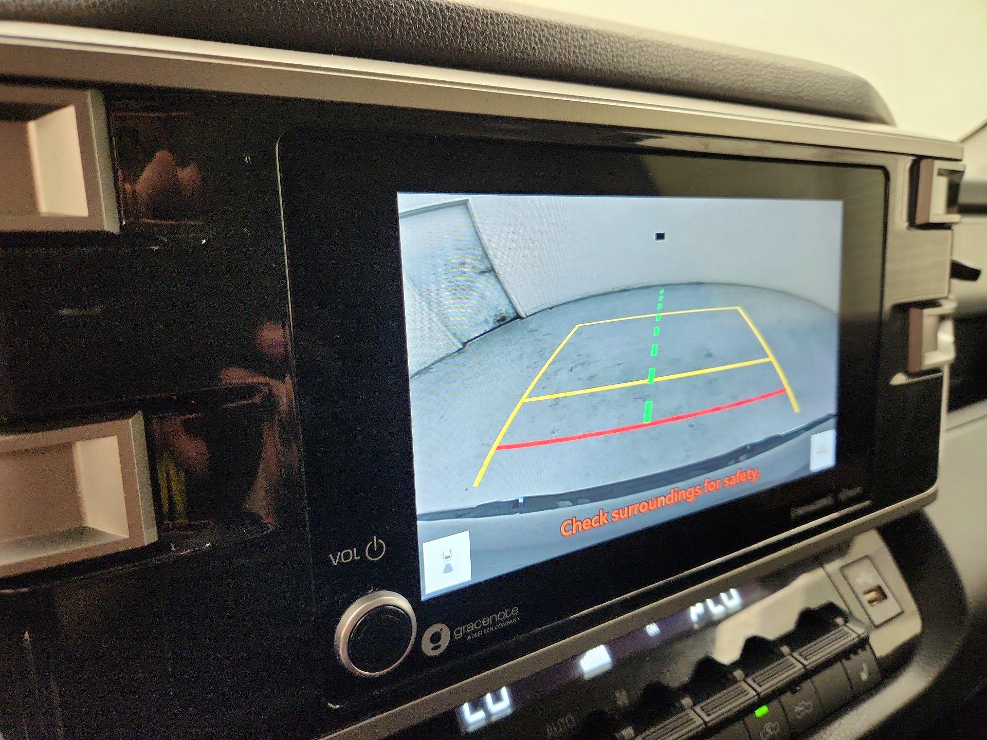 Thumbnail: 2022 Toyota Tundra - 14