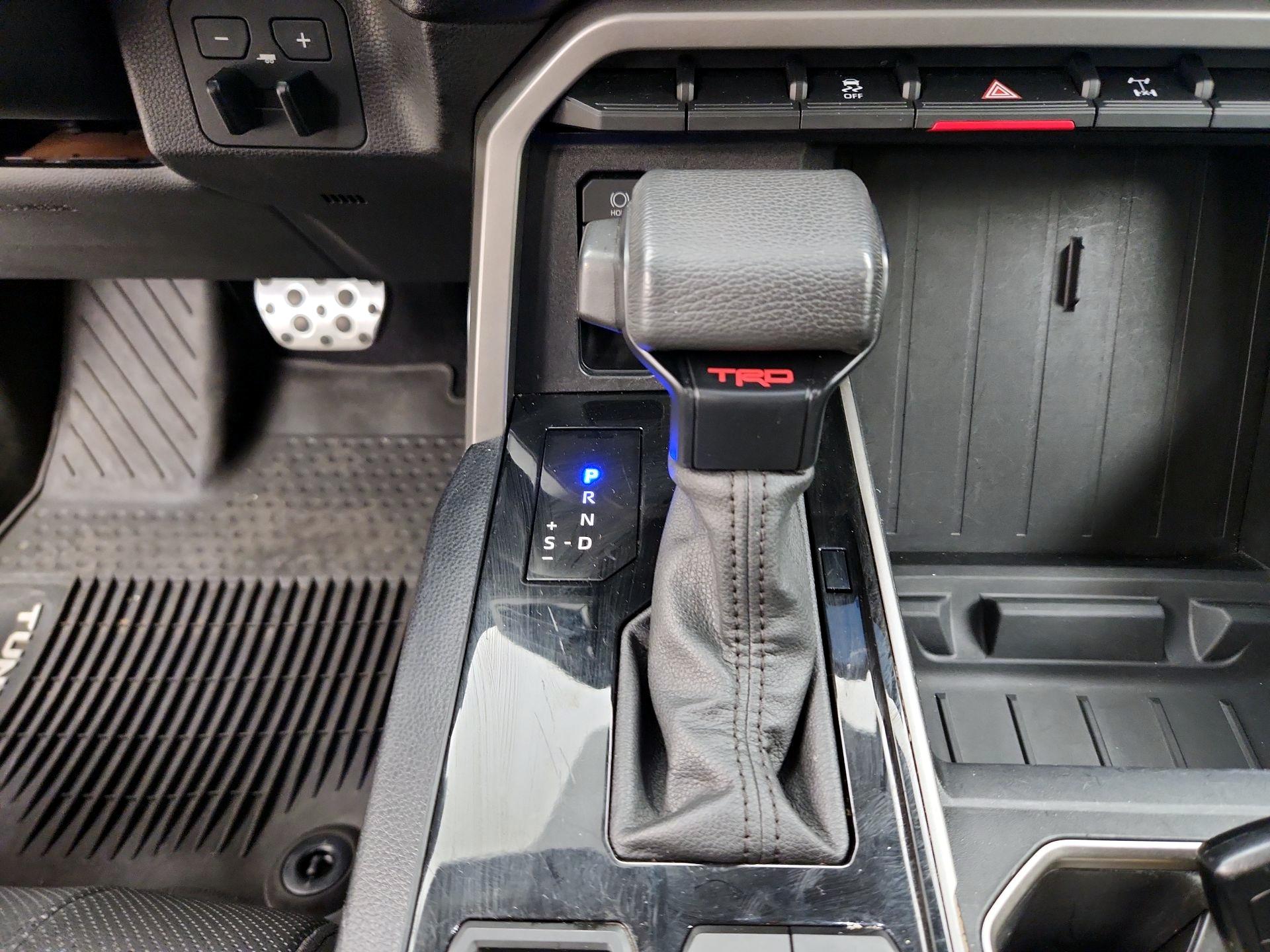 Thumbnail: 2022 Toyota Tundra - 17