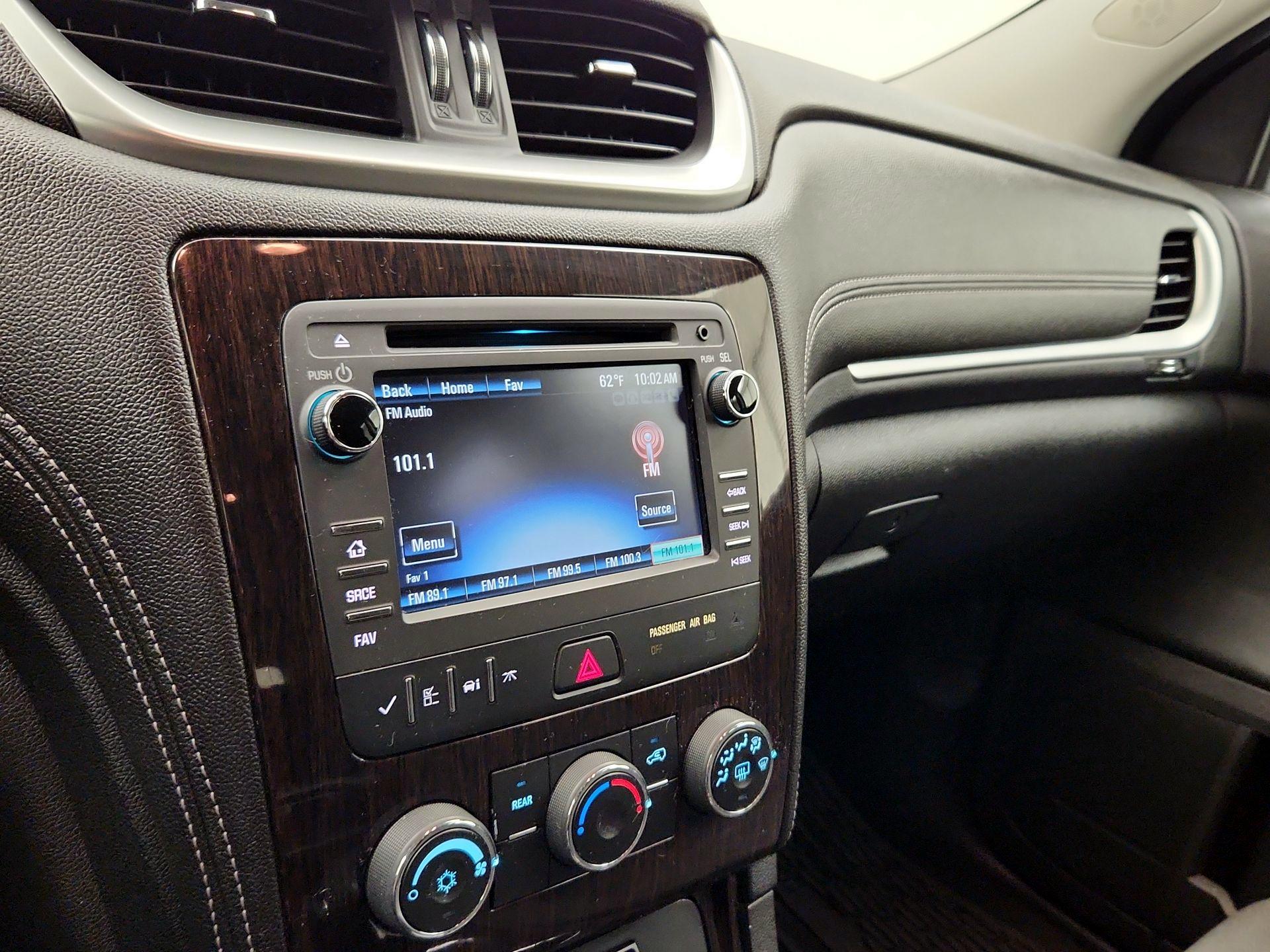 Thumbnail: 2017 Chevrolet Traverse - 15