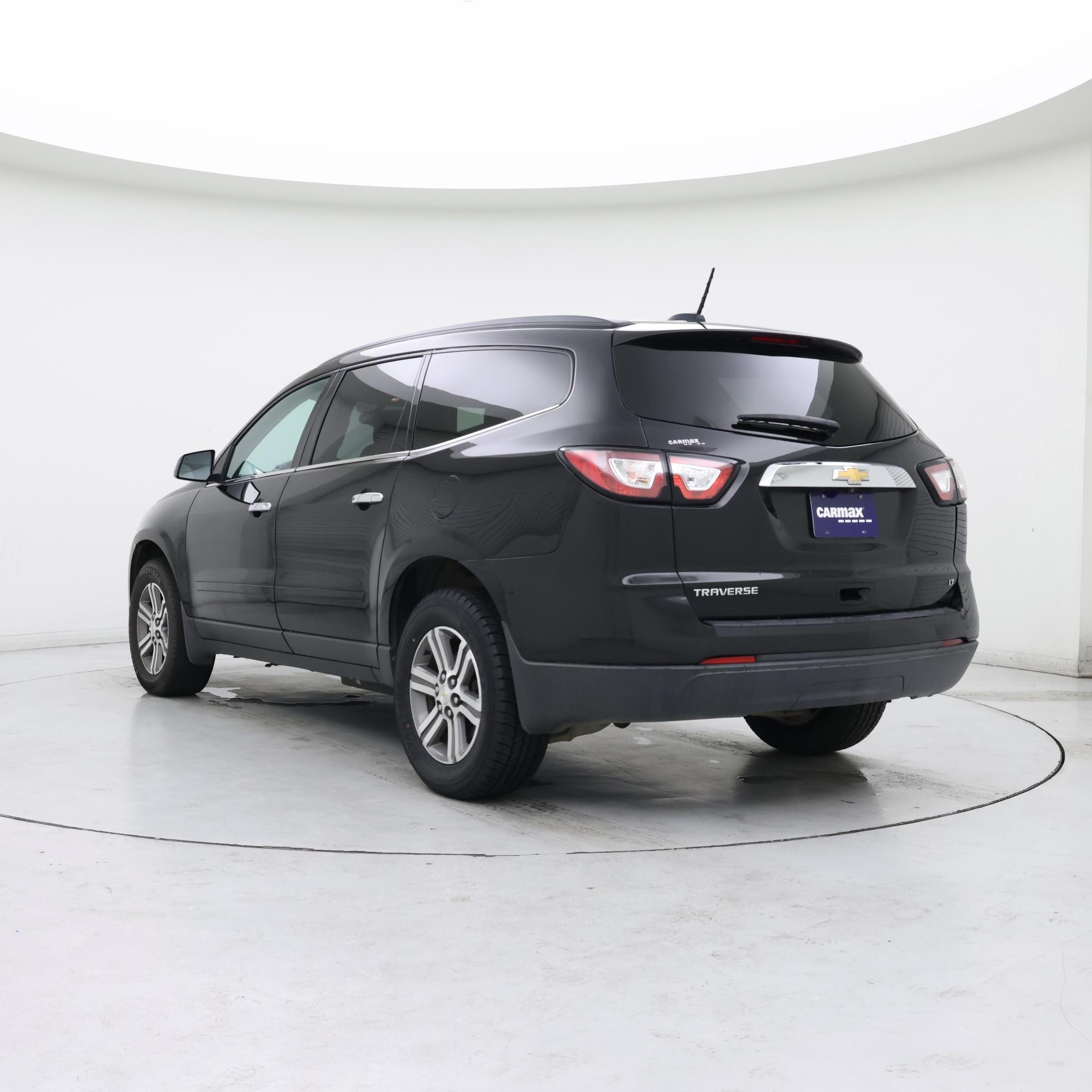 Thumbnail: 2017 Chevrolet Traverse - 2