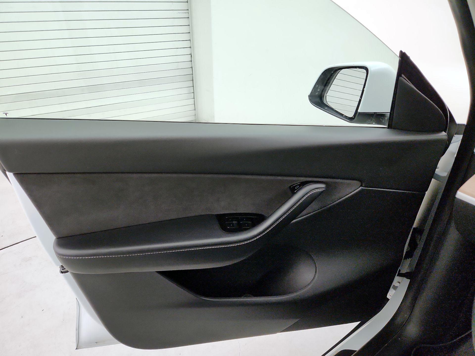 Thumbnail: 2020 Tesla Model Y - 12