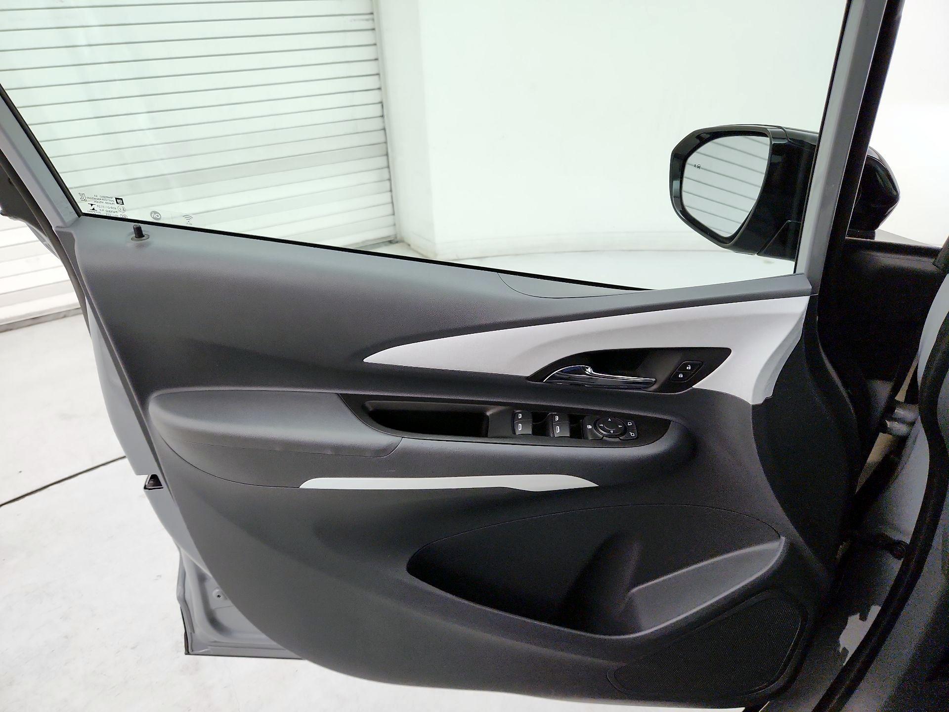 Thumbnail: 2021 Chevrolet Bolt EV - 12