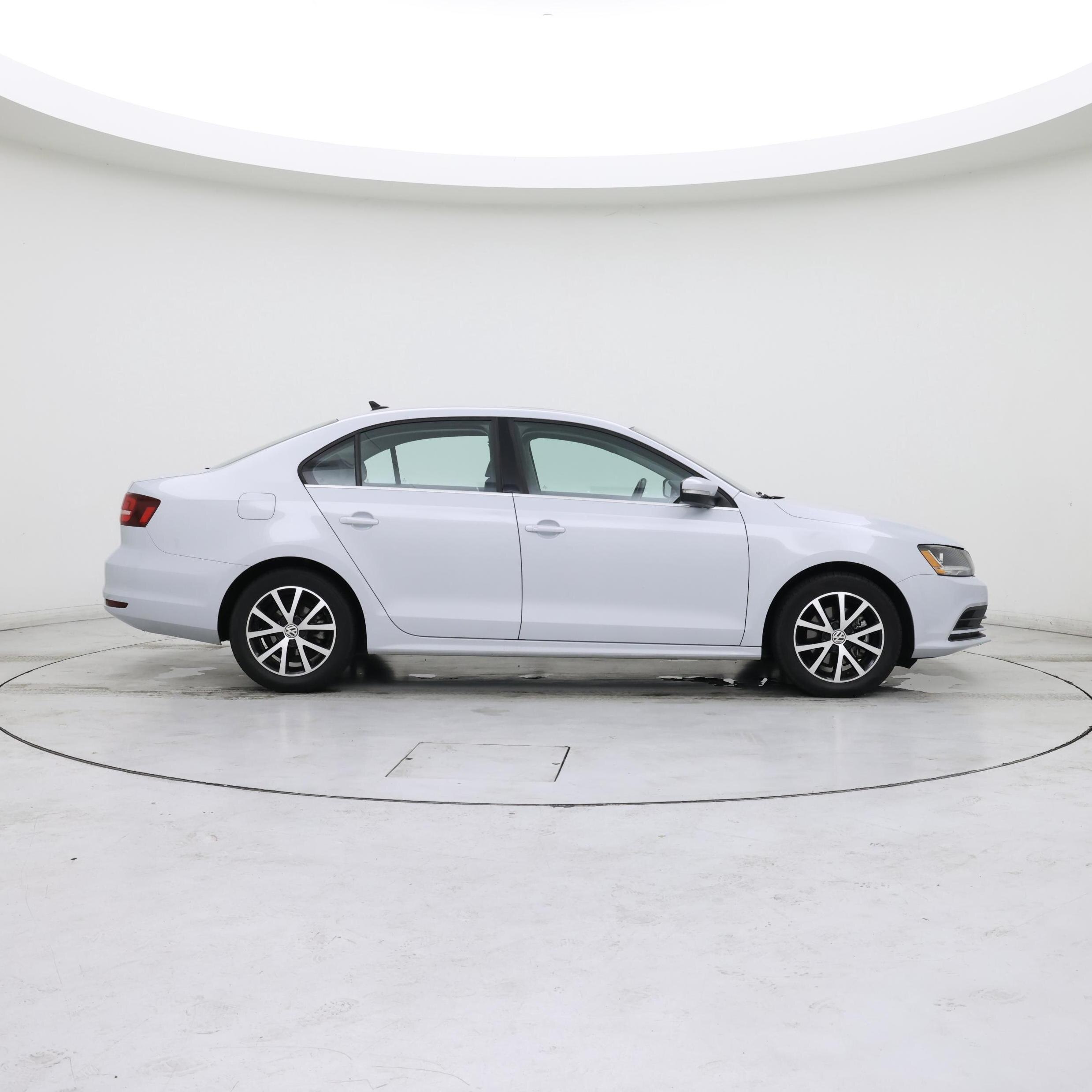 Thumbnail: 2017 Volkswagen Jetta - 7