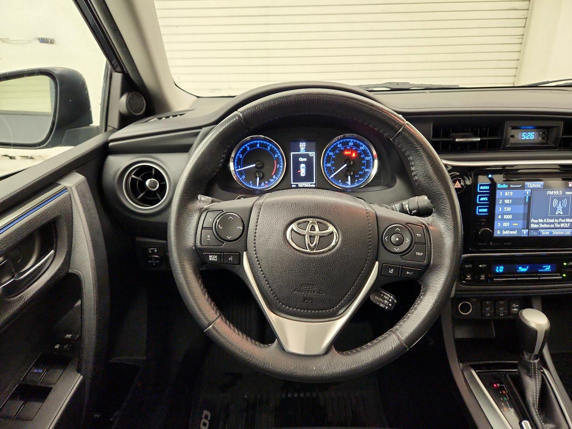 Thumbnail: 2017 Toyota Corolla - 10
