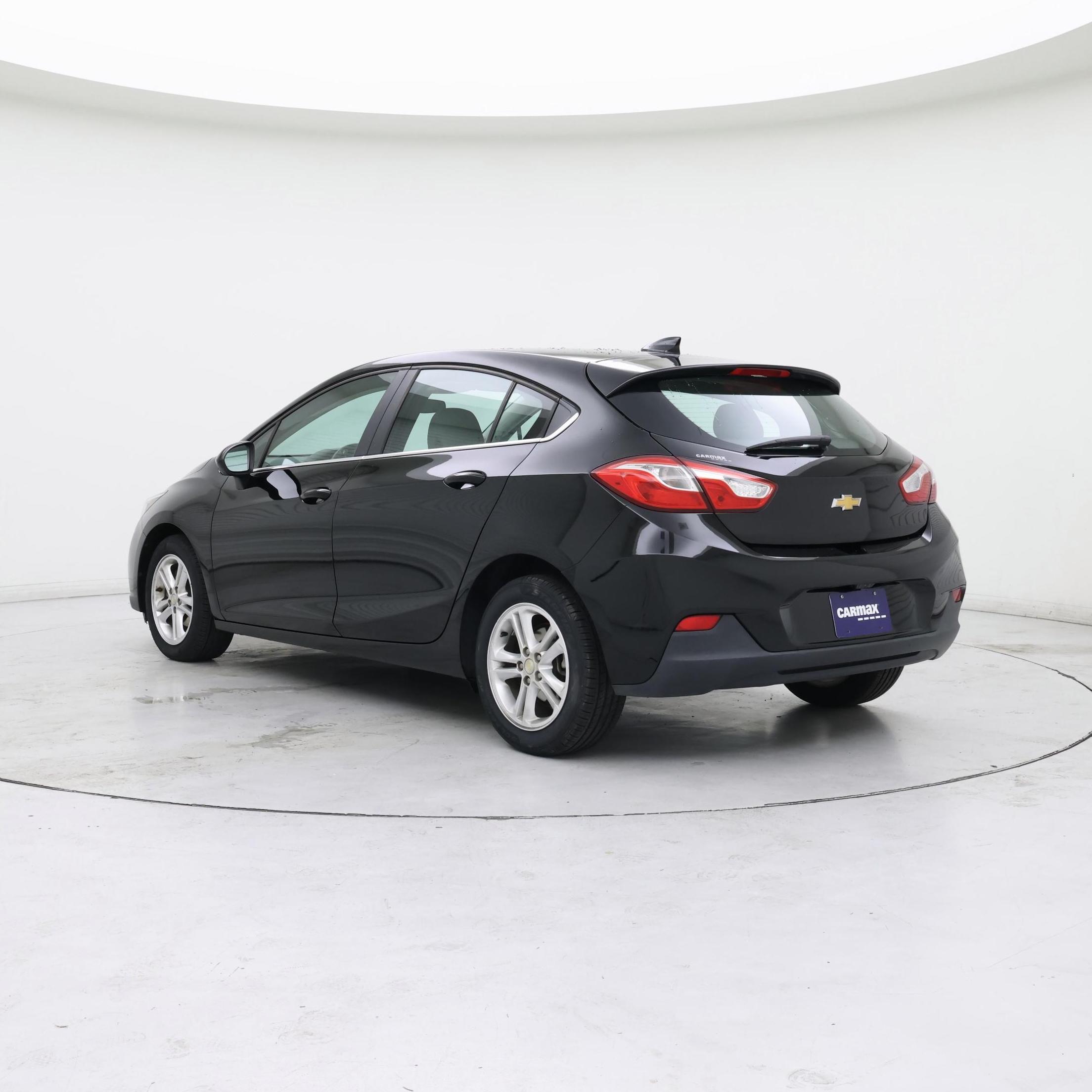 Thumbnail: 2018 Chevrolet Cruze - 2
