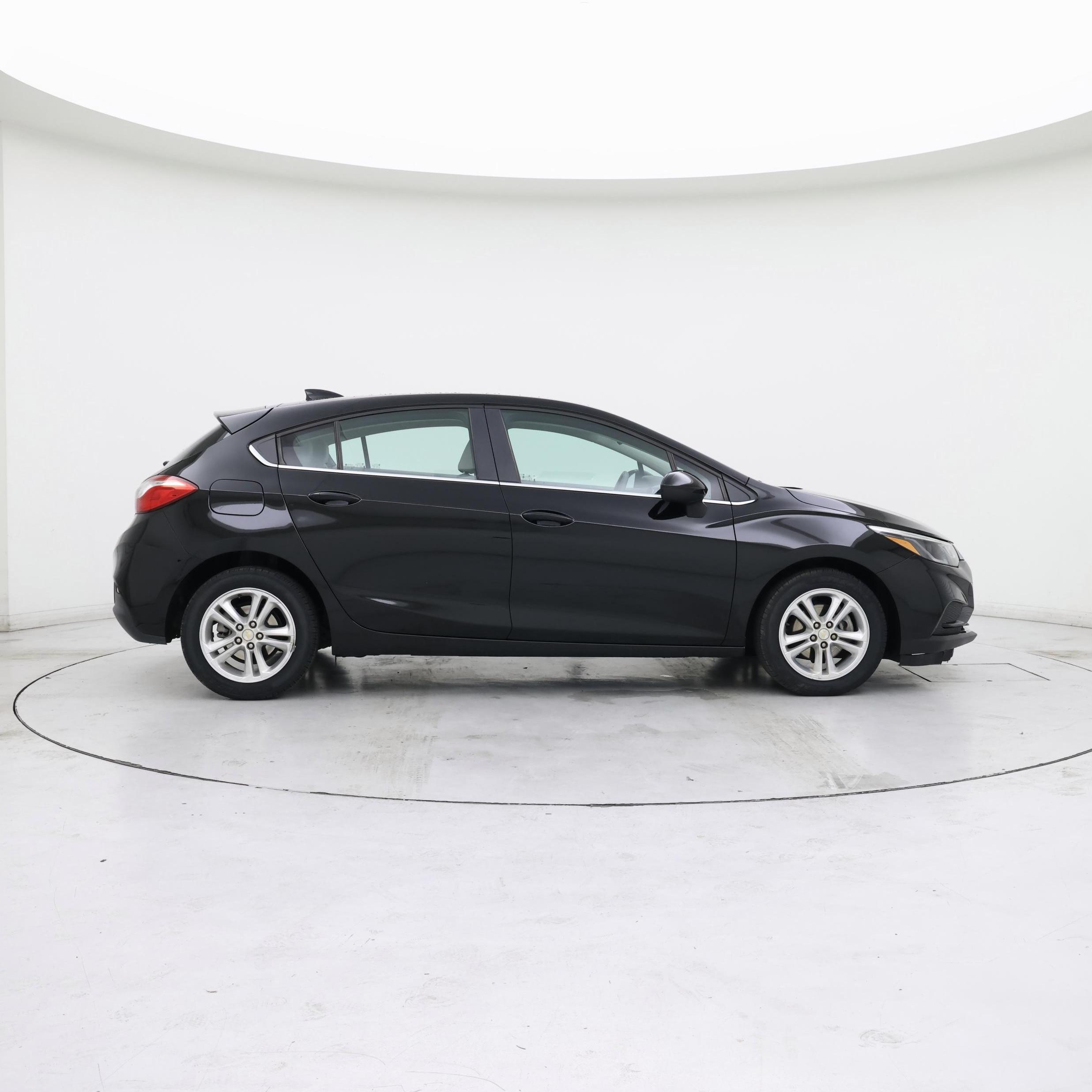 Thumbnail: 2018 Chevrolet Cruze - 7