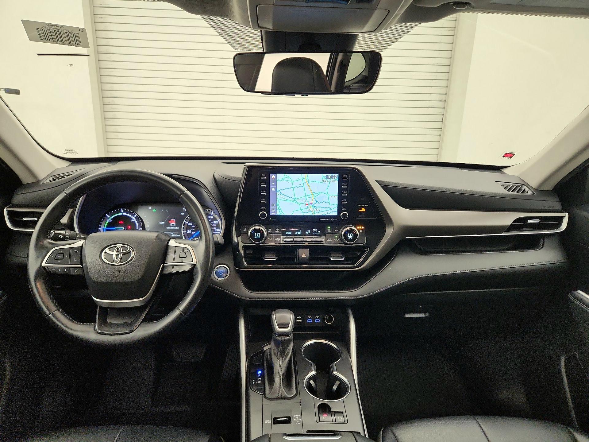 Thumbnail: 2022 Toyota Highlander - 9