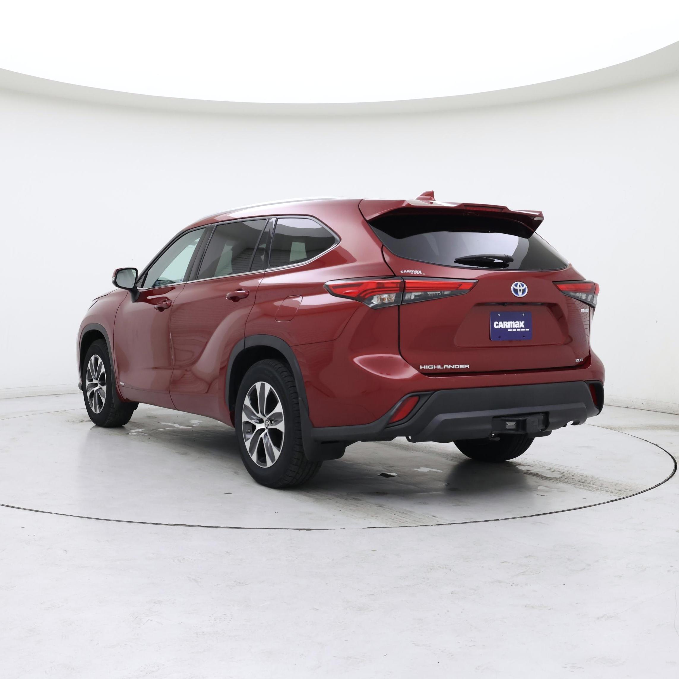 Thumbnail: 2022 Toyota Highlander - 2