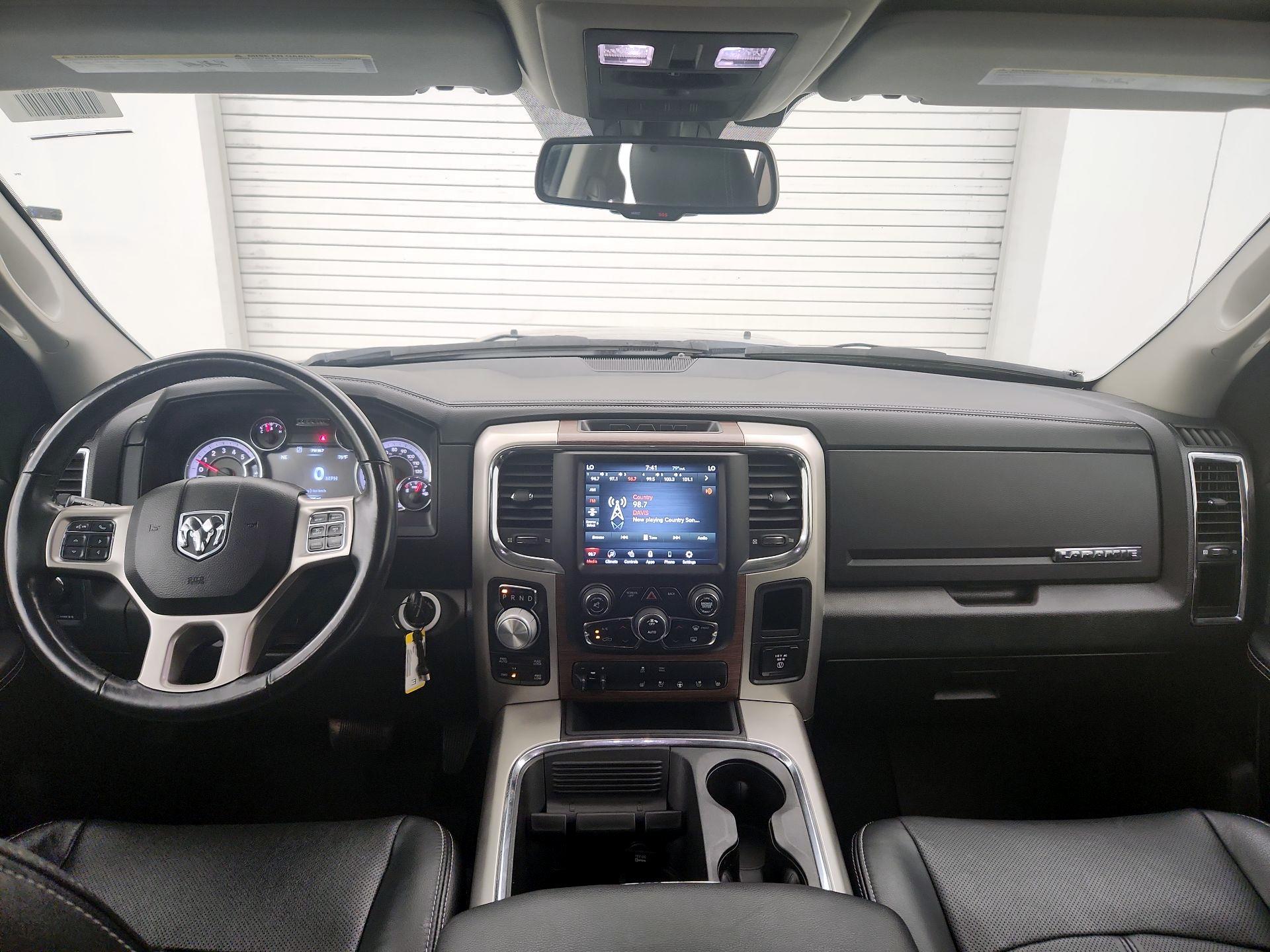 Thumbnail: 2019 RAM 1500 Classic - 9