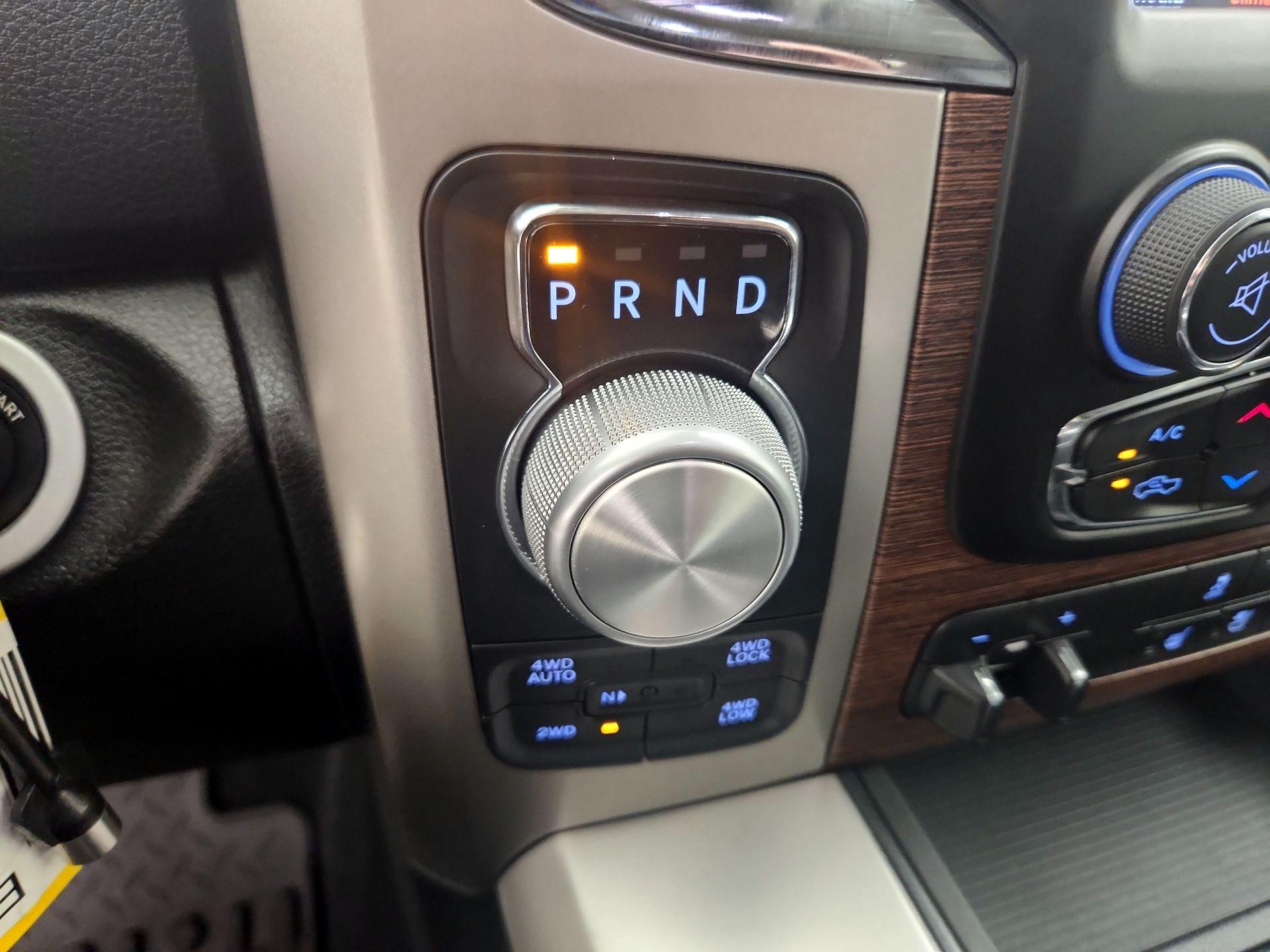Thumbnail: 2019 RAM 1500 Classic - 17