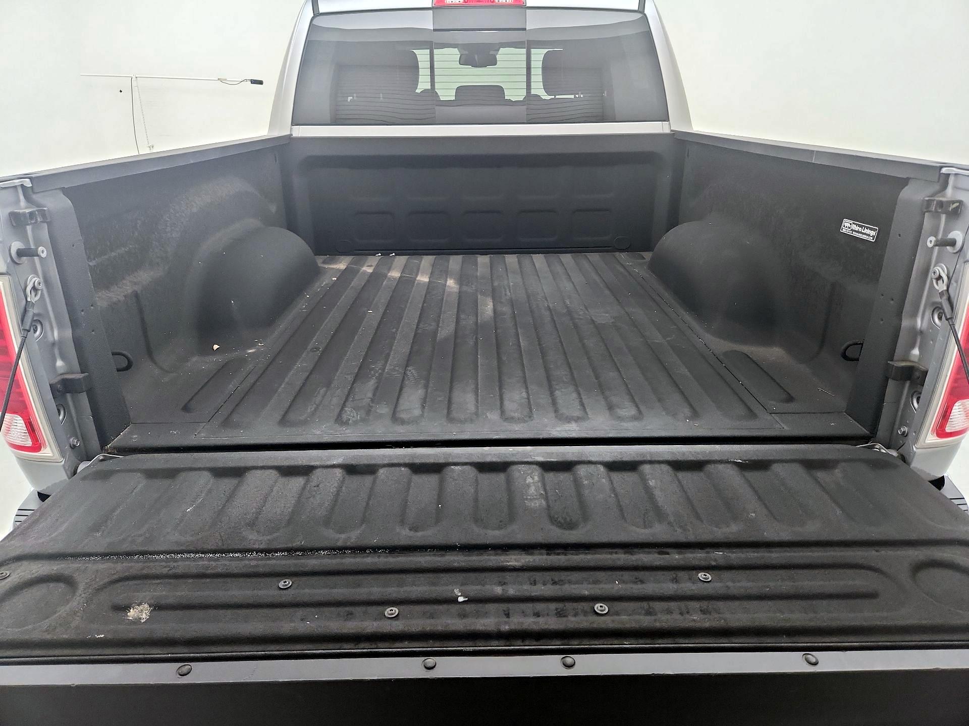Thumbnail: 2019 RAM 1500 Classic - 20