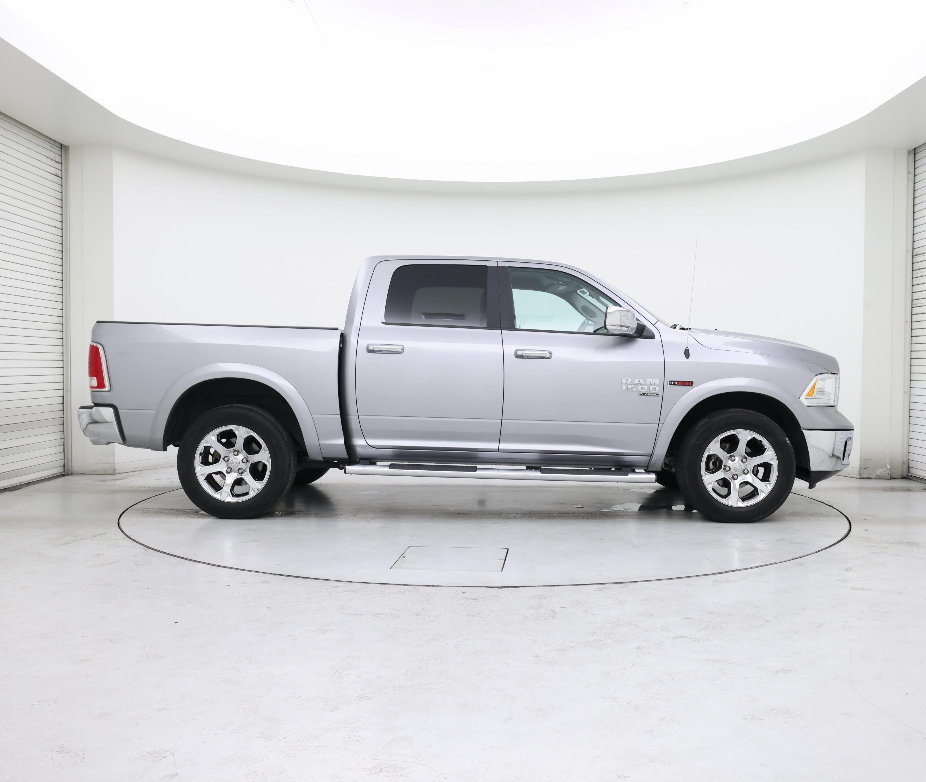 Thumbnail: 2019 RAM 1500 Classic - 7
