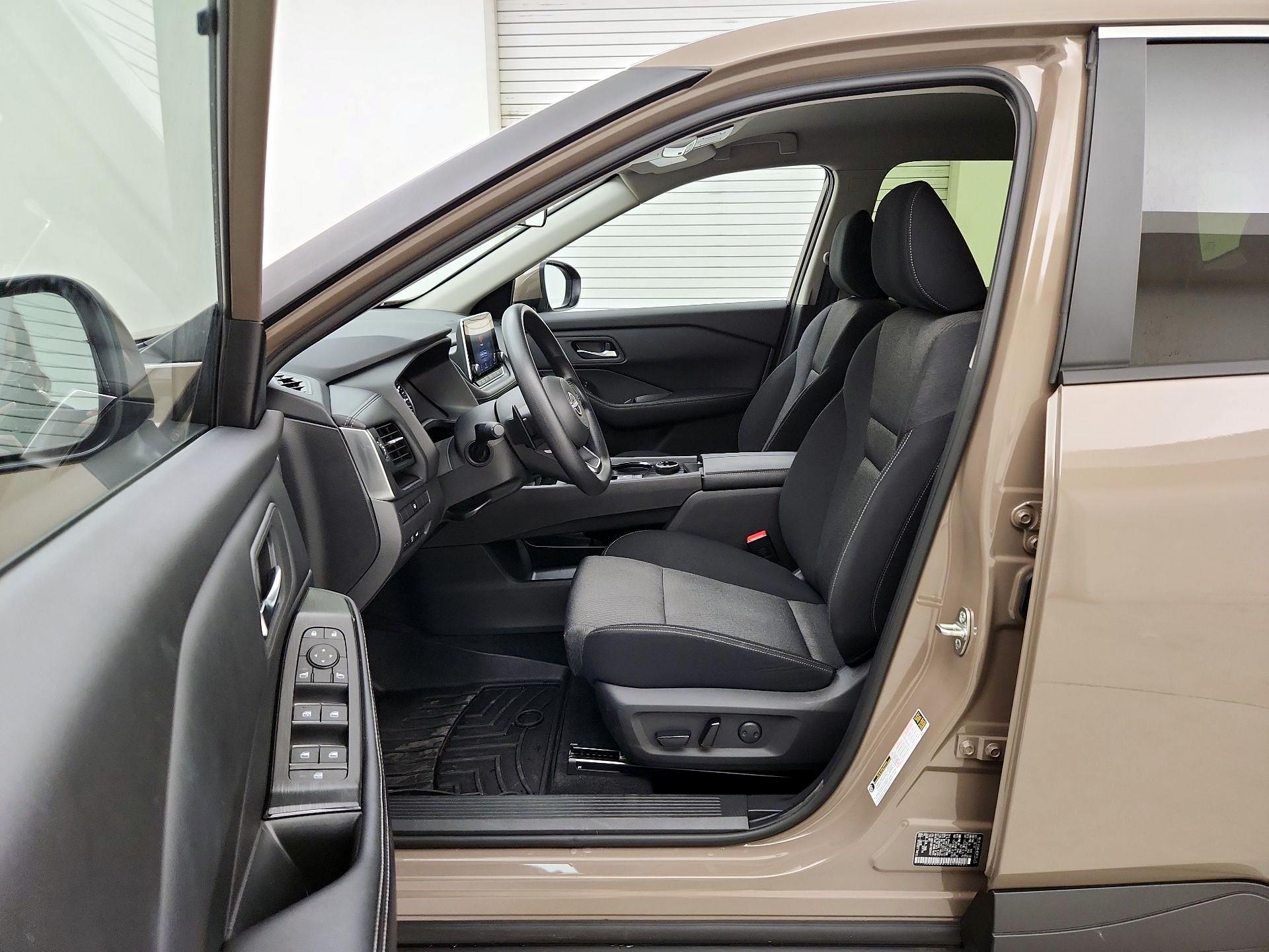 Thumbnail: 2024 Nissan Rogue - 11