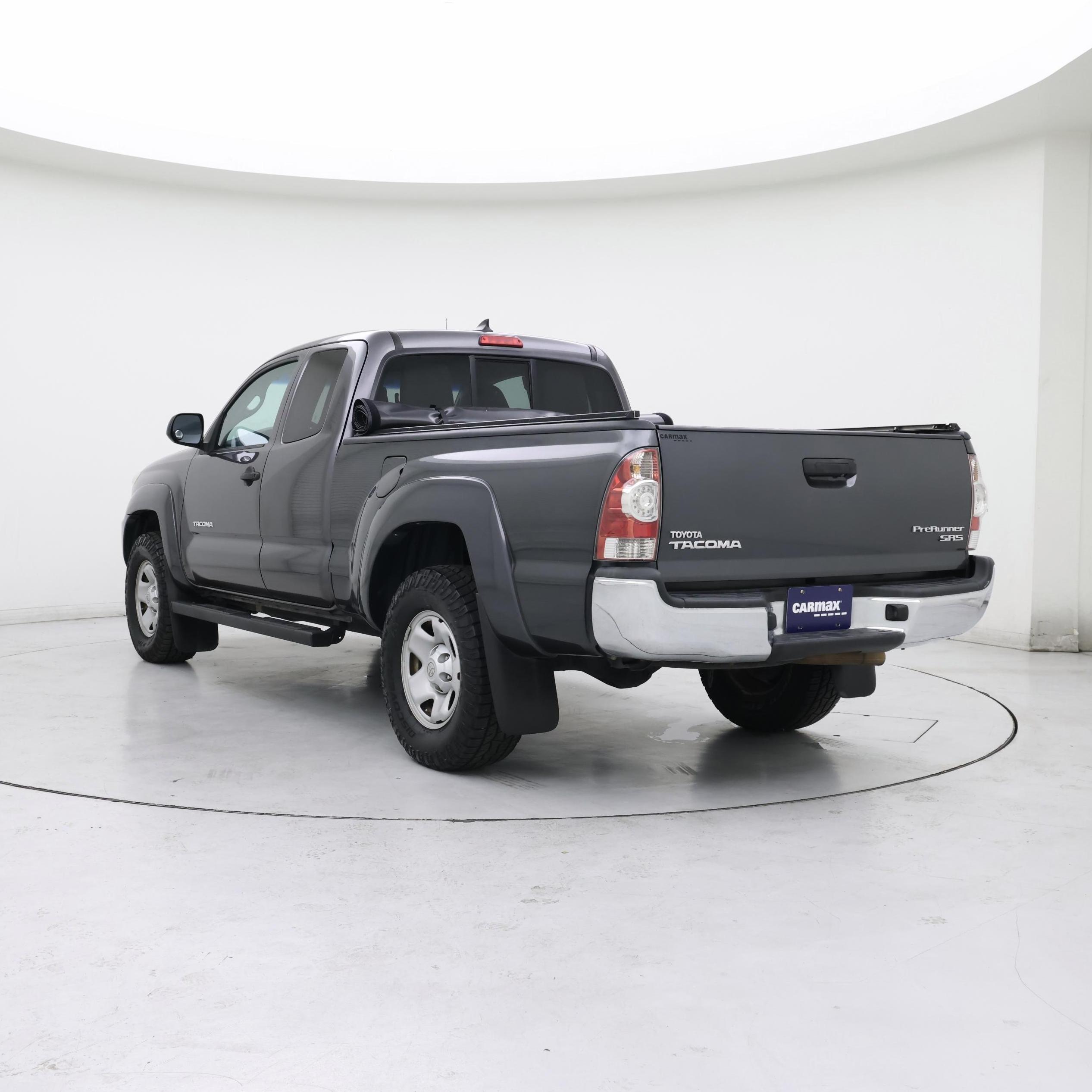 Thumbnail: 2015 Toyota Tacoma - 2