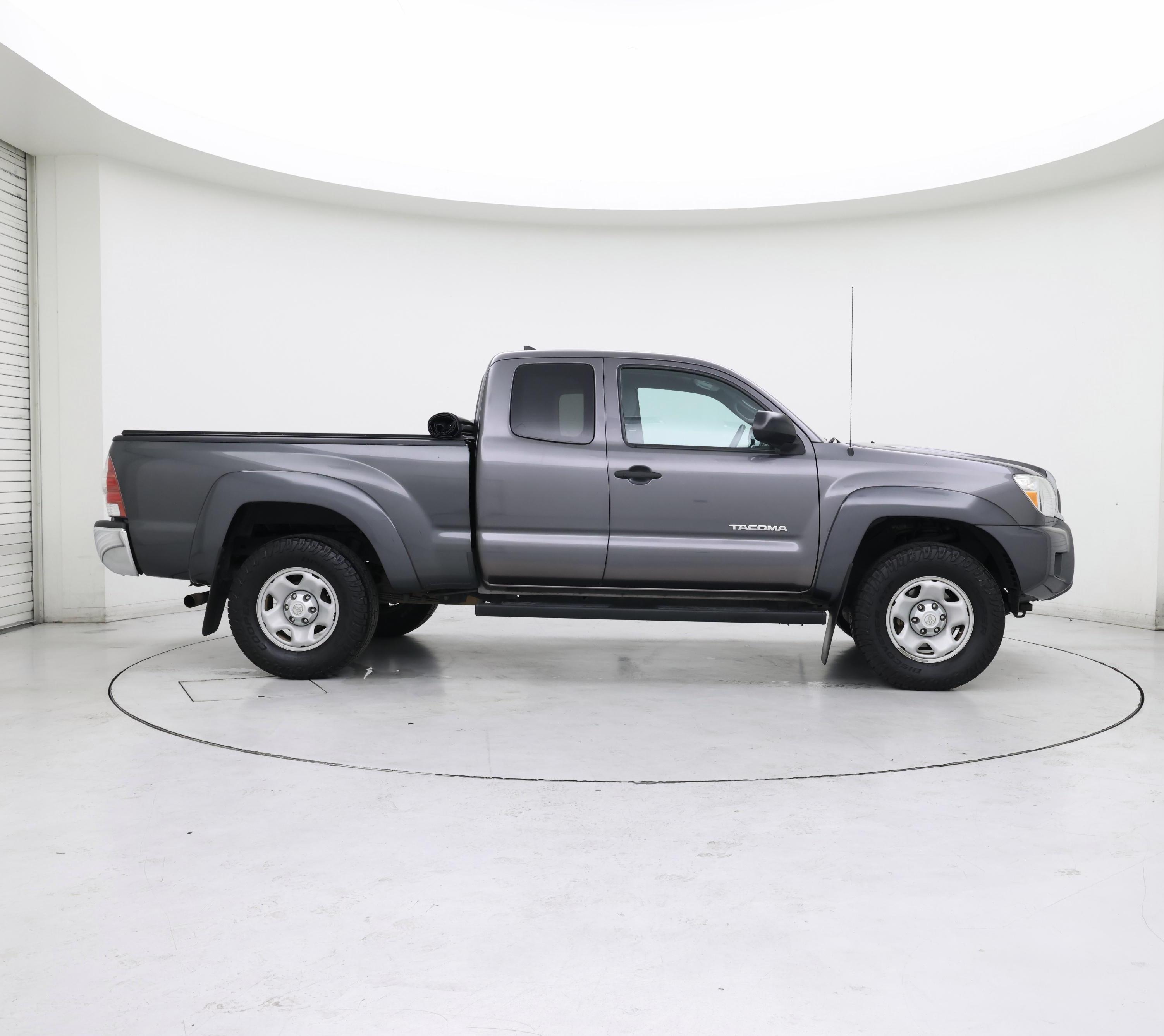 Thumbnail: 2015 Toyota Tacoma - 7