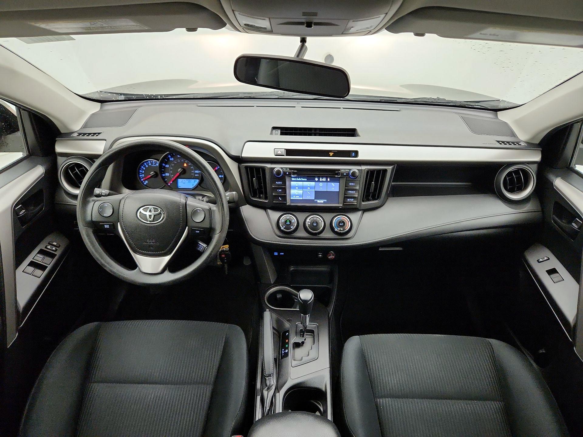 Thumbnail: 2016 Toyota RAV4 - 9