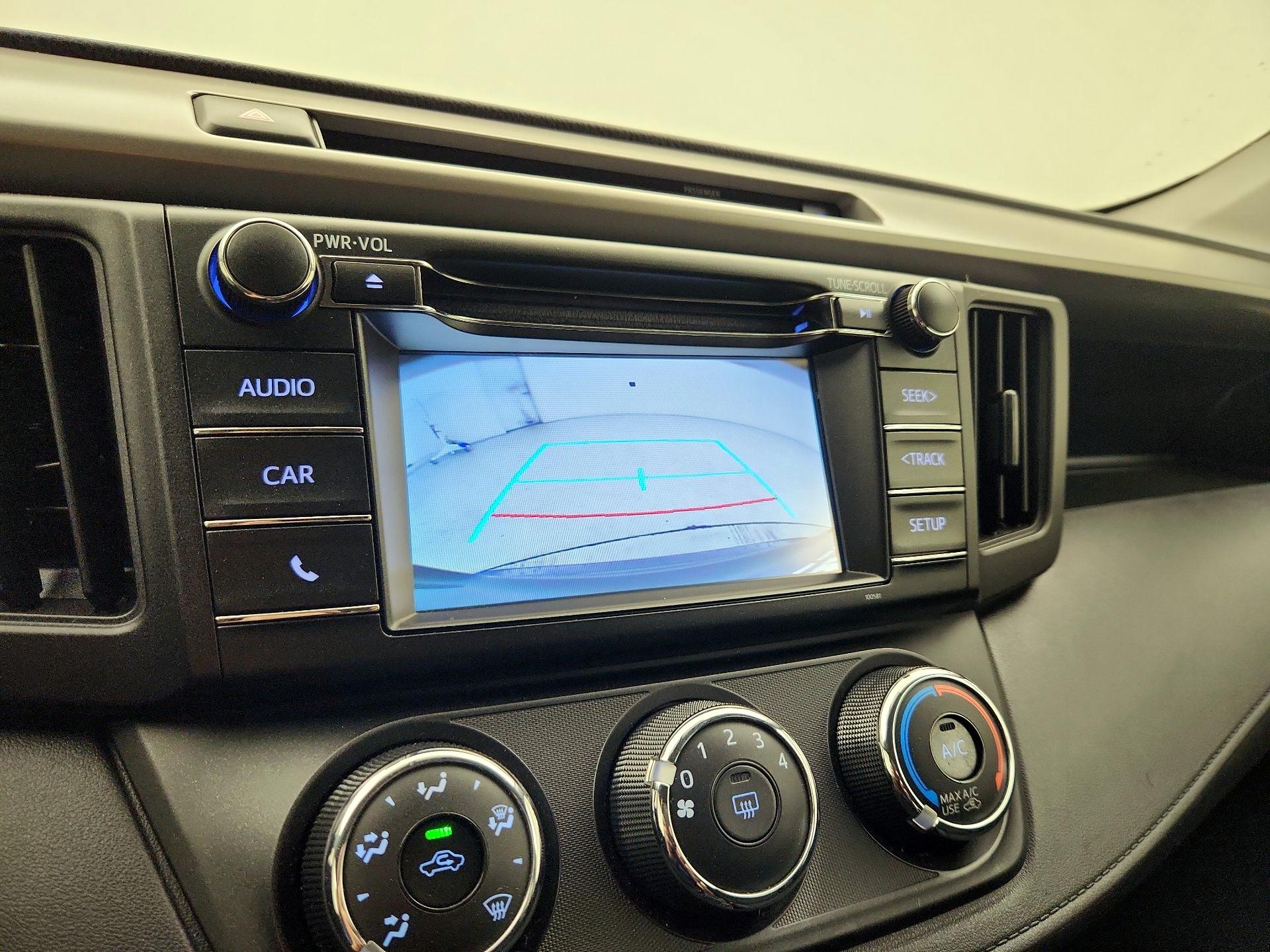 Thumbnail: 2016 Toyota RAV4 - 14