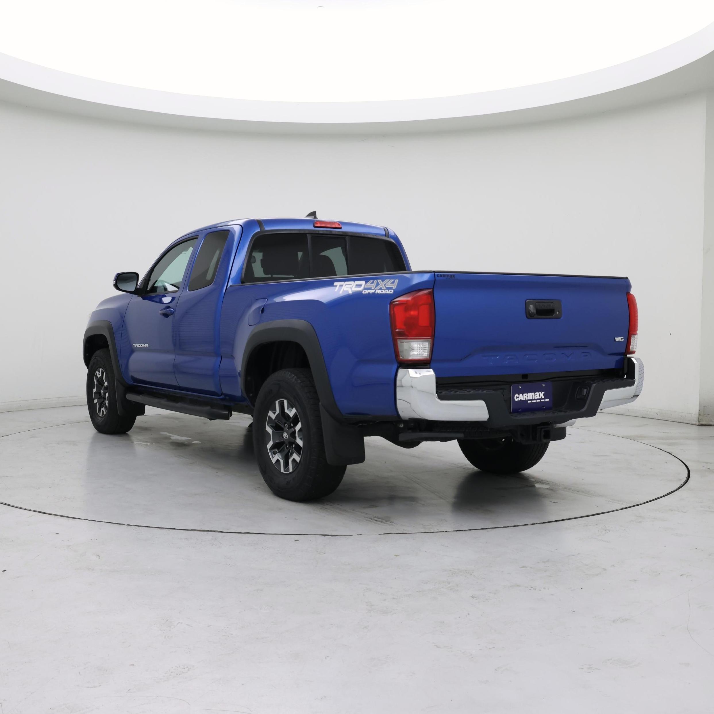 Thumbnail: 2017 Toyota Tacoma - 2