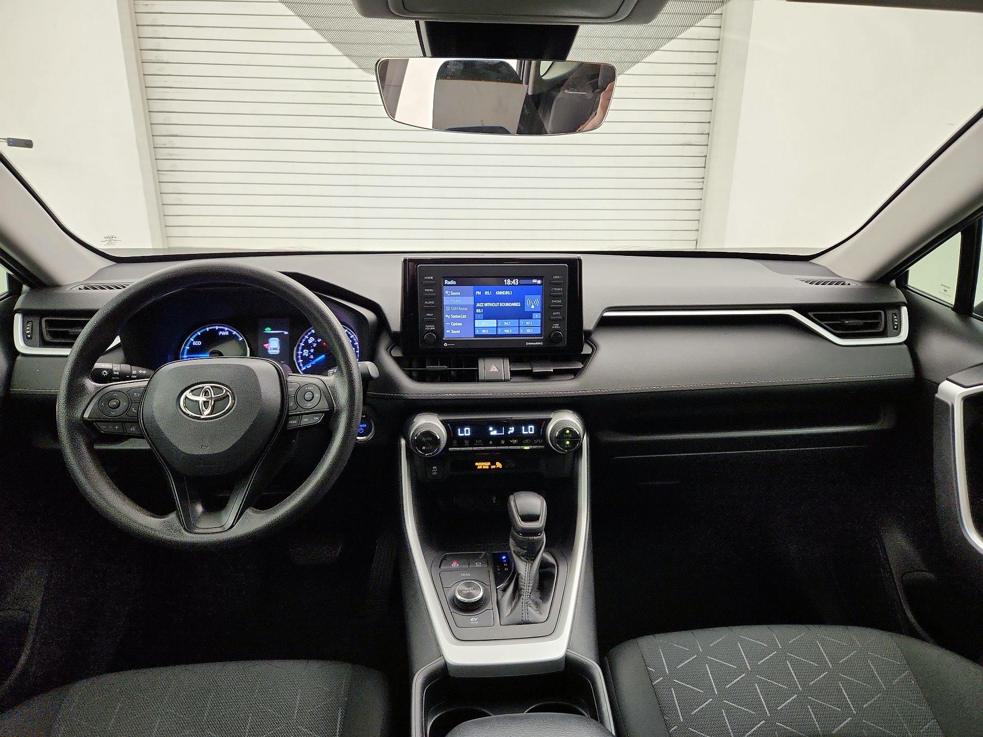 Thumbnail: 2021 Toyota RAV4 - 9