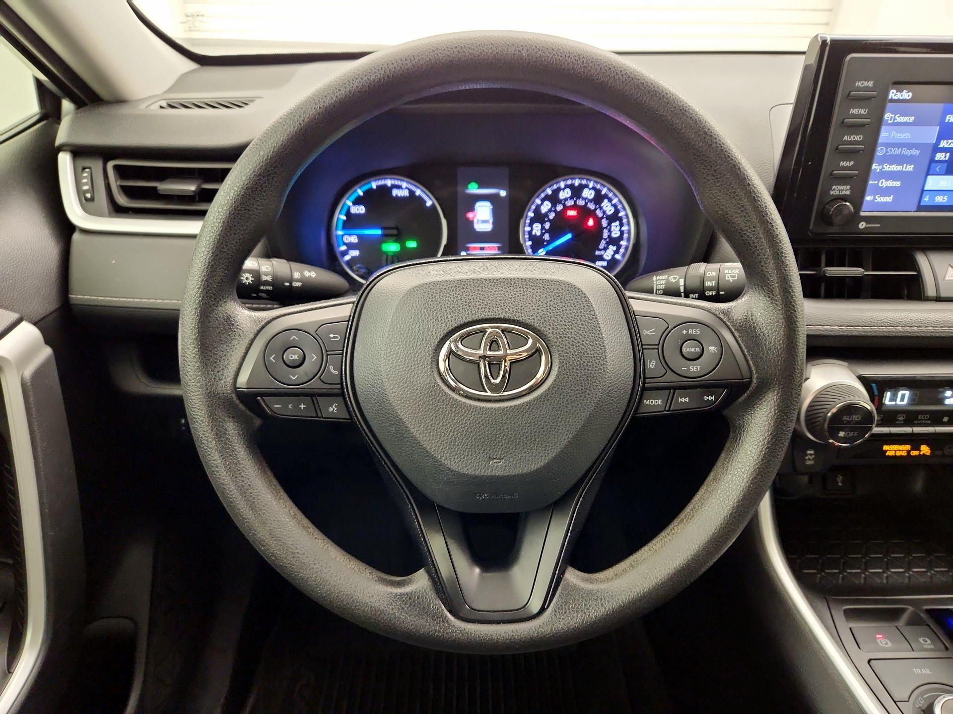 Thumbnail: 2021 Toyota RAV4 - 10