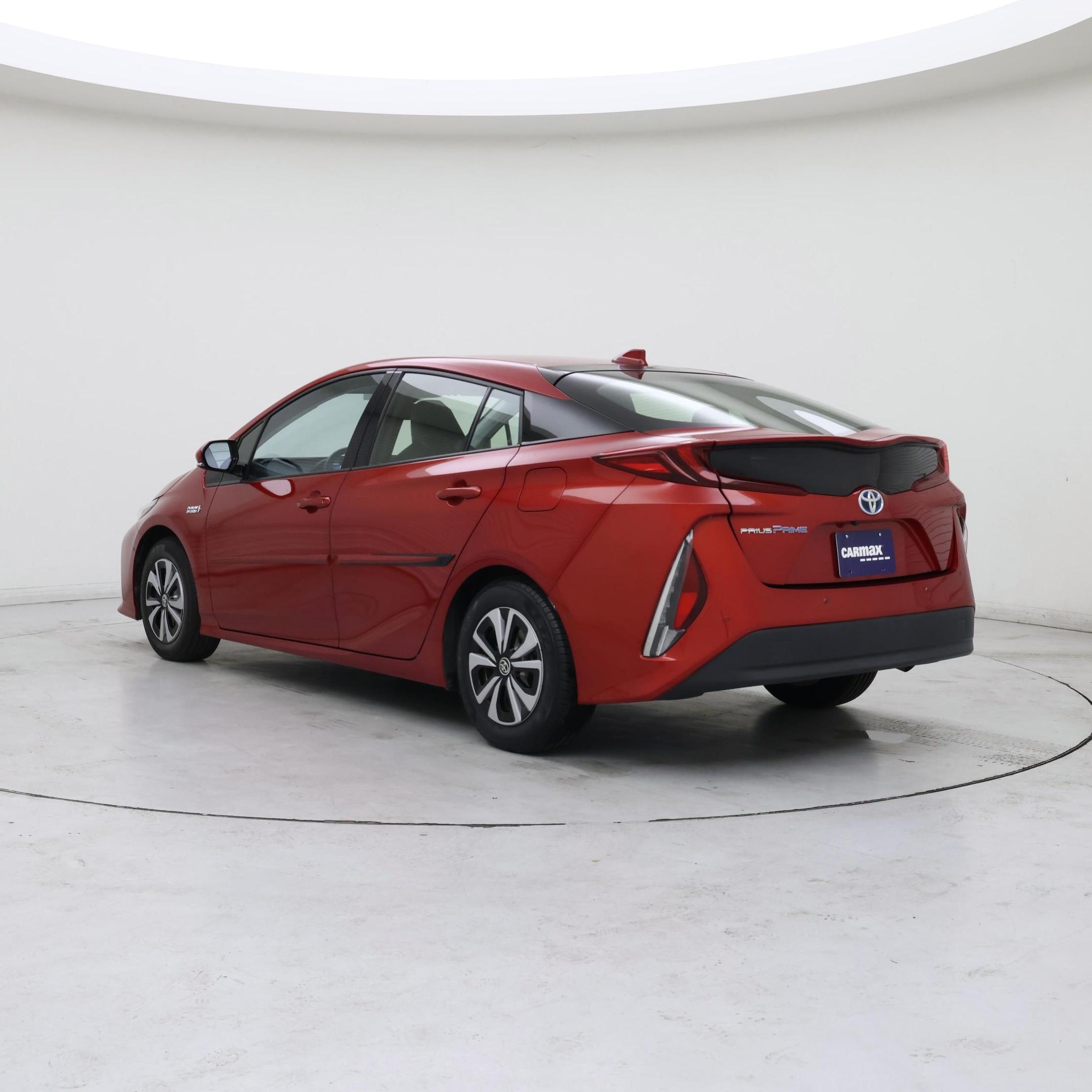 Thumbnail: 2017 Toyota Prius Prime - 2